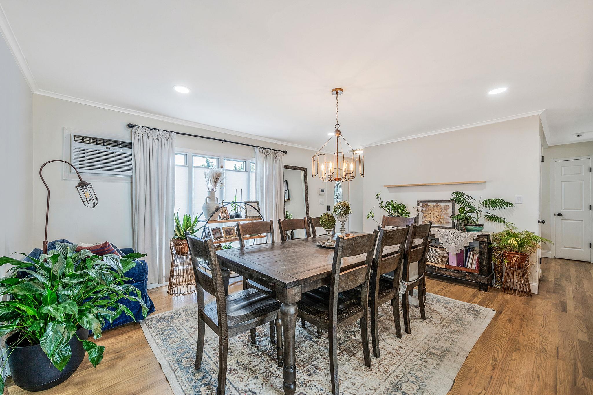 318 2nd Avenue