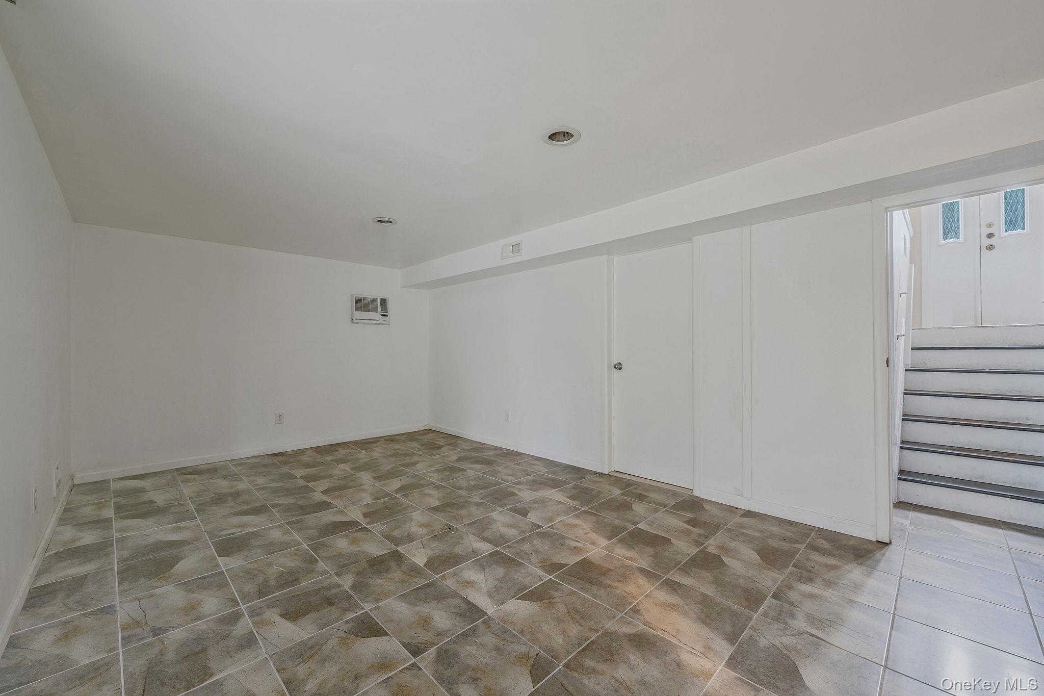 2922 Bond Drive