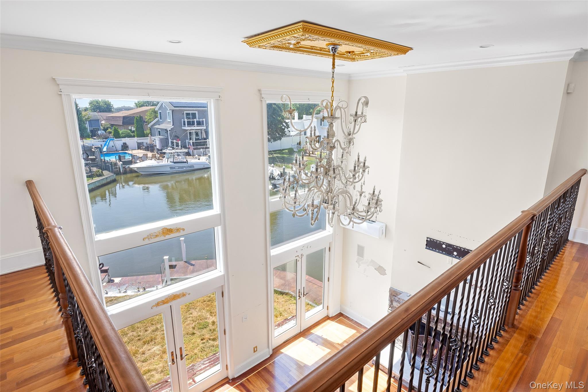 4 Sutton Place