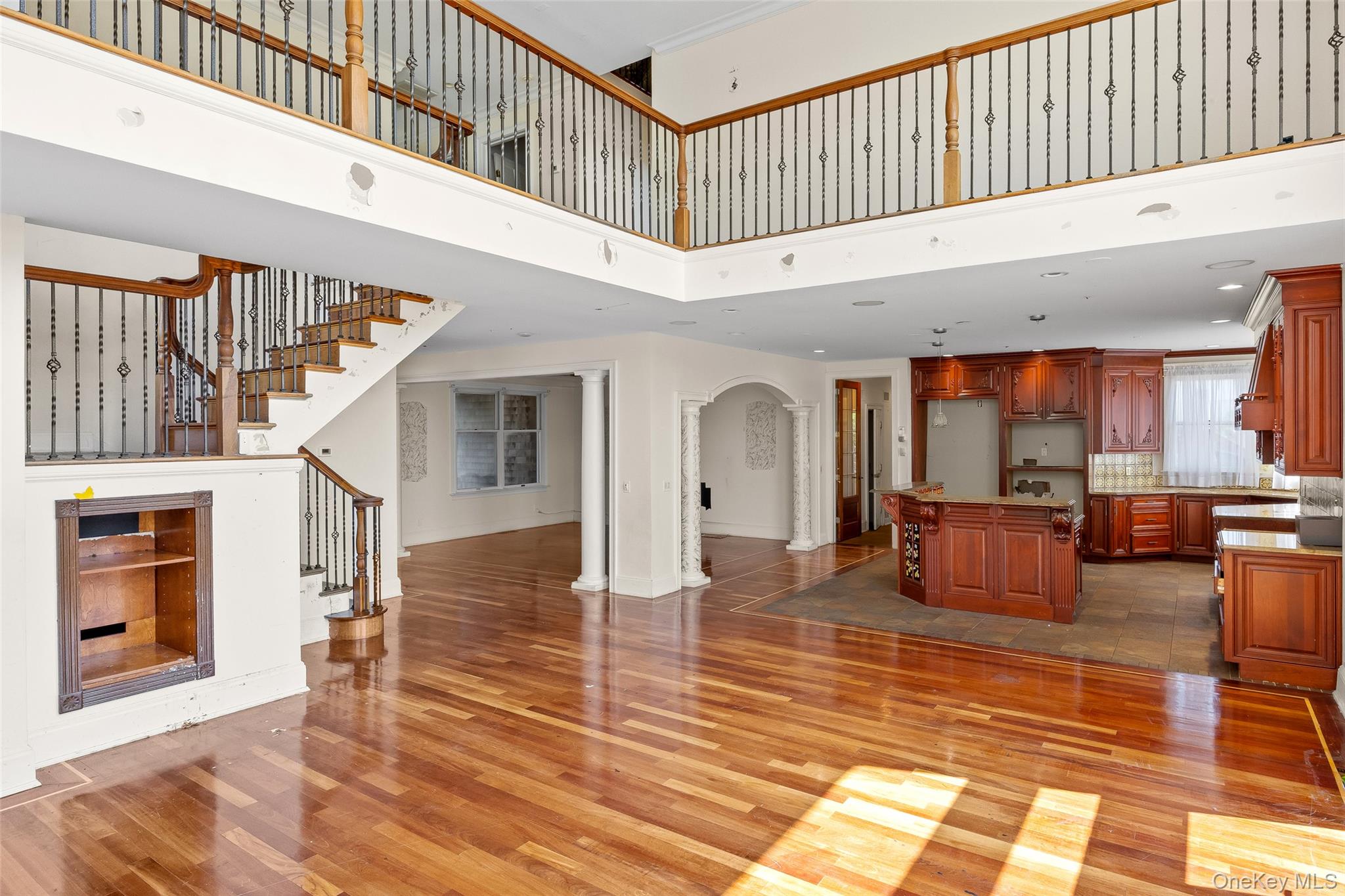 4 Sutton Place