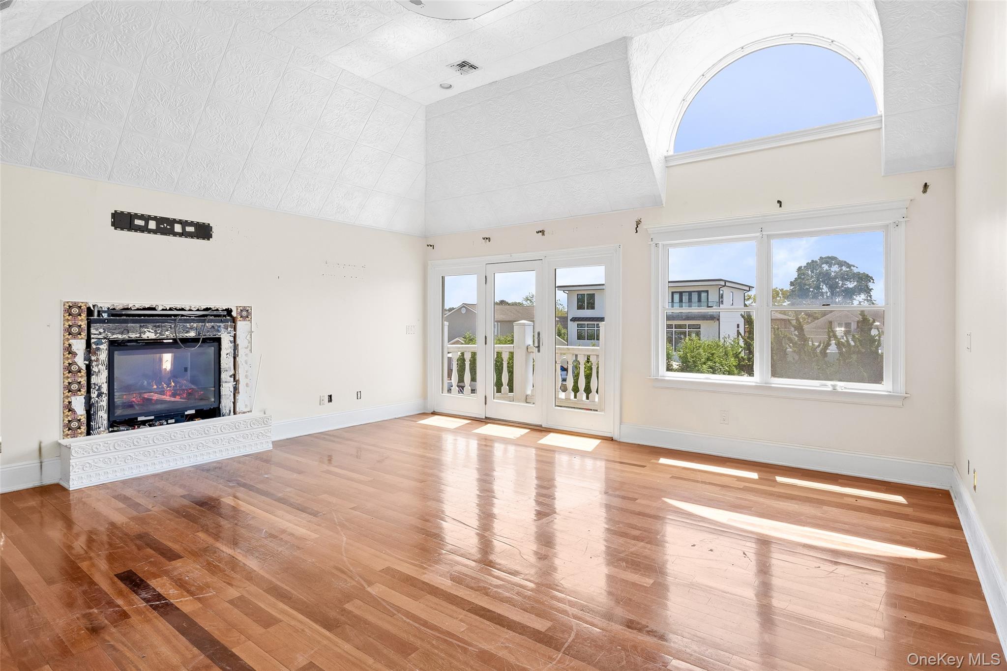 4 Sutton Place