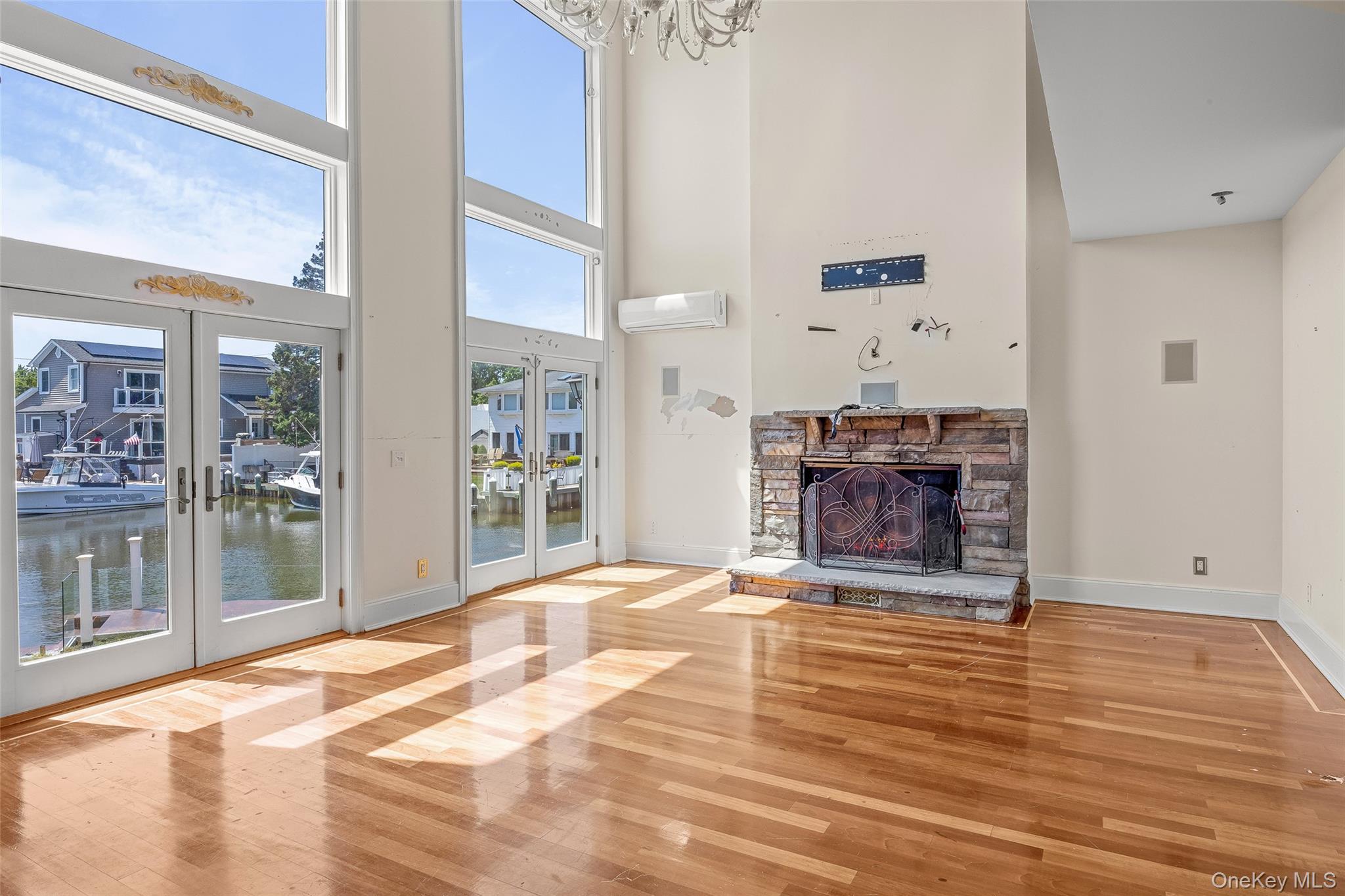 4 Sutton Place