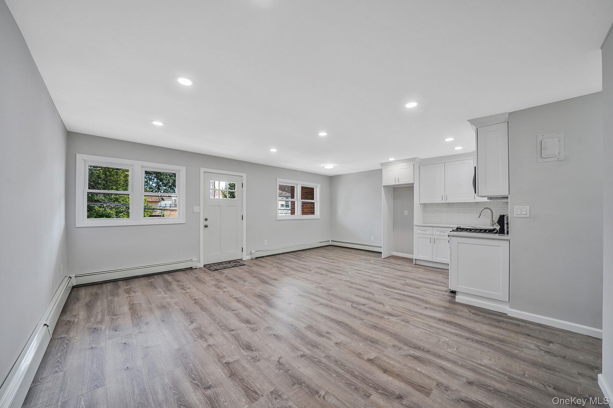 8915 102nd Road