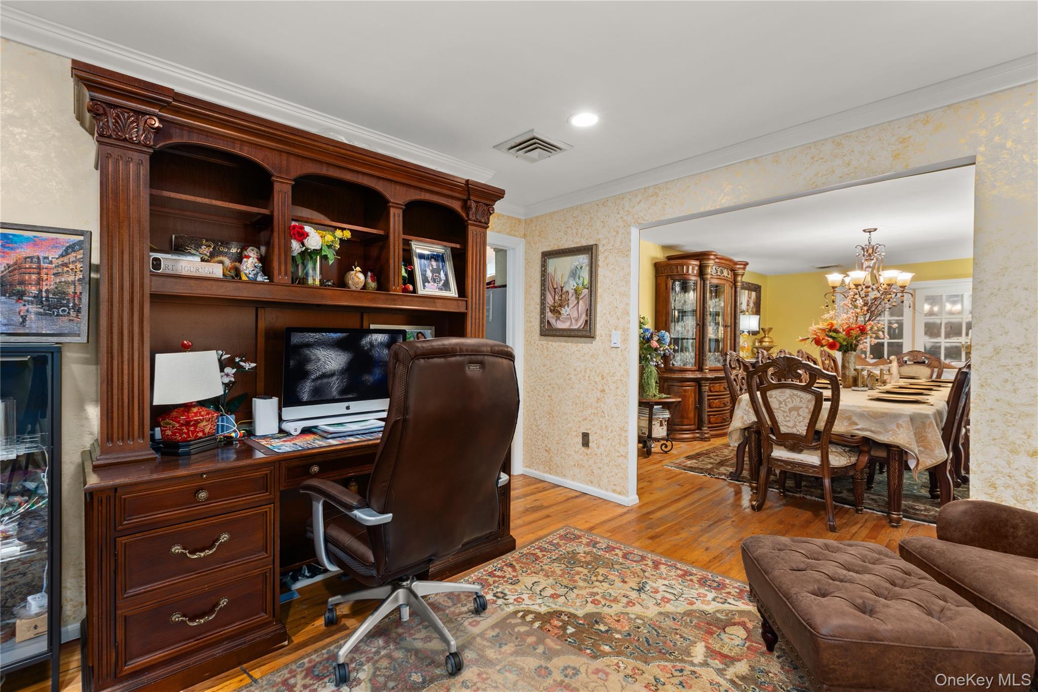 11 Williamsburg Drive