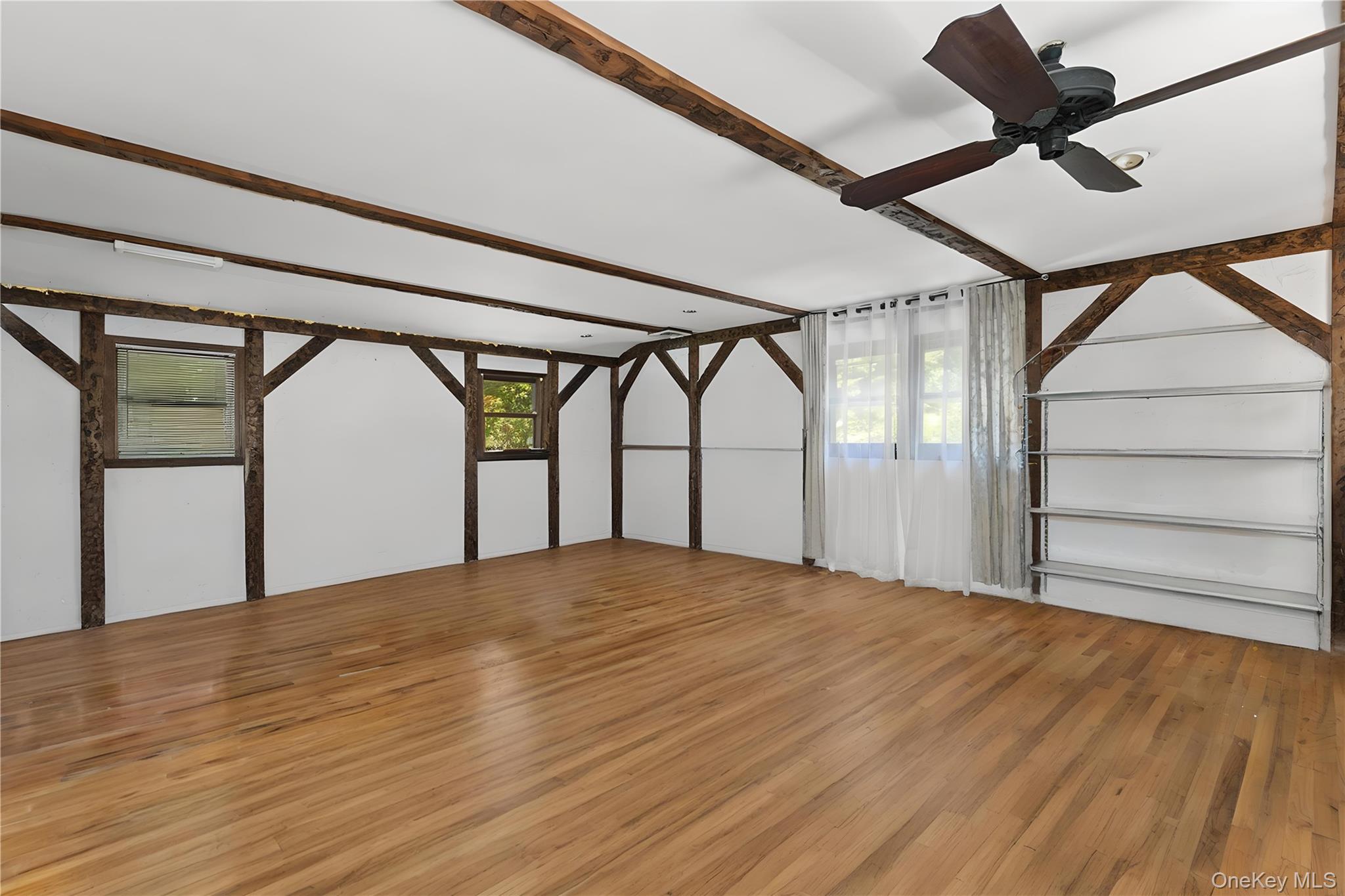 11 Williamsburg Drive