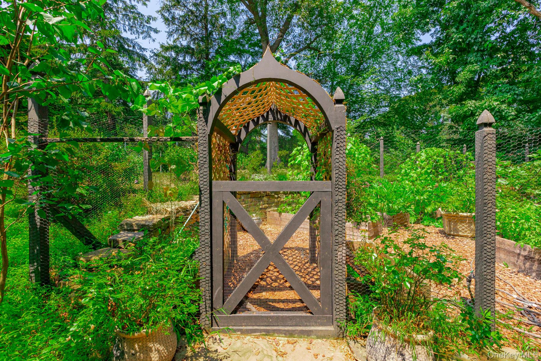 11 Williamsburg Drive