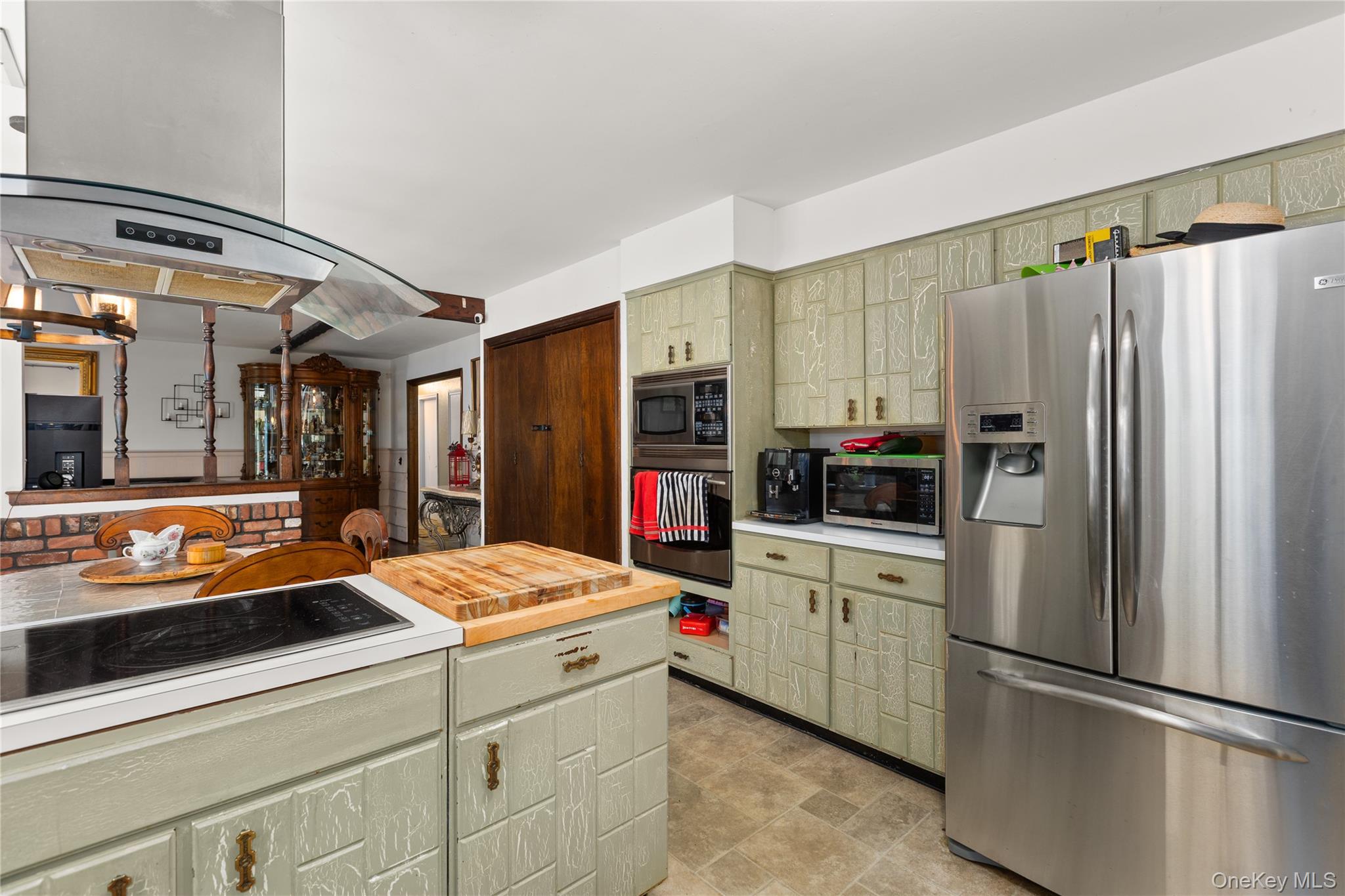 11 Williamsburg Drive