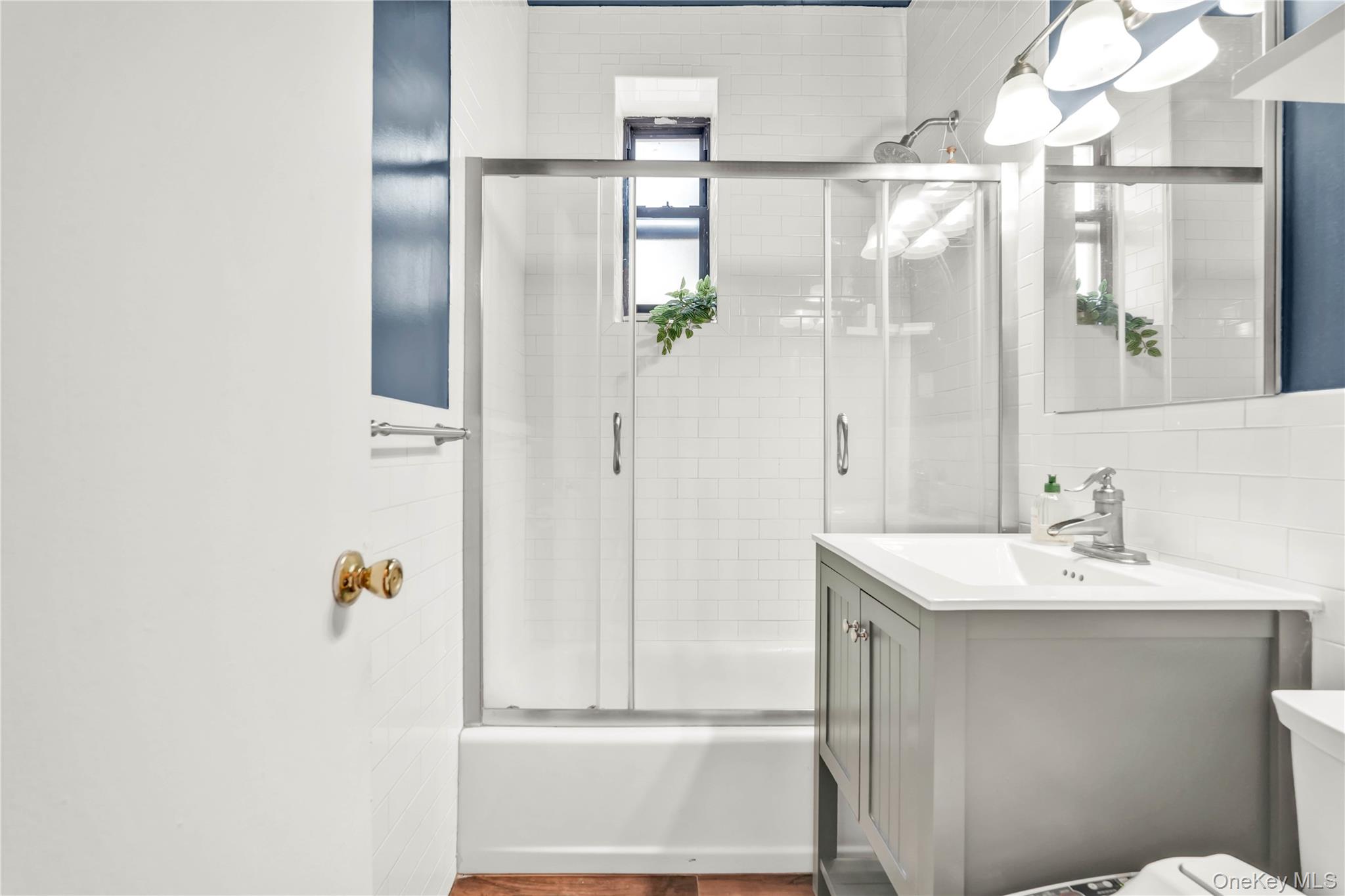 67-30 Dartmouth Street Unit: 1D