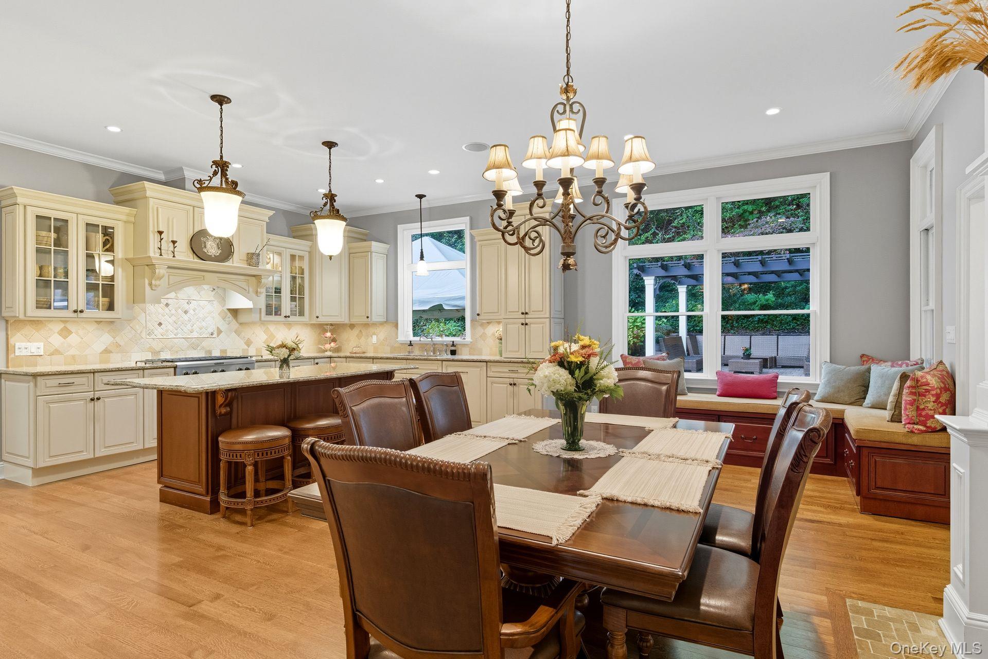 10 Hollise Court