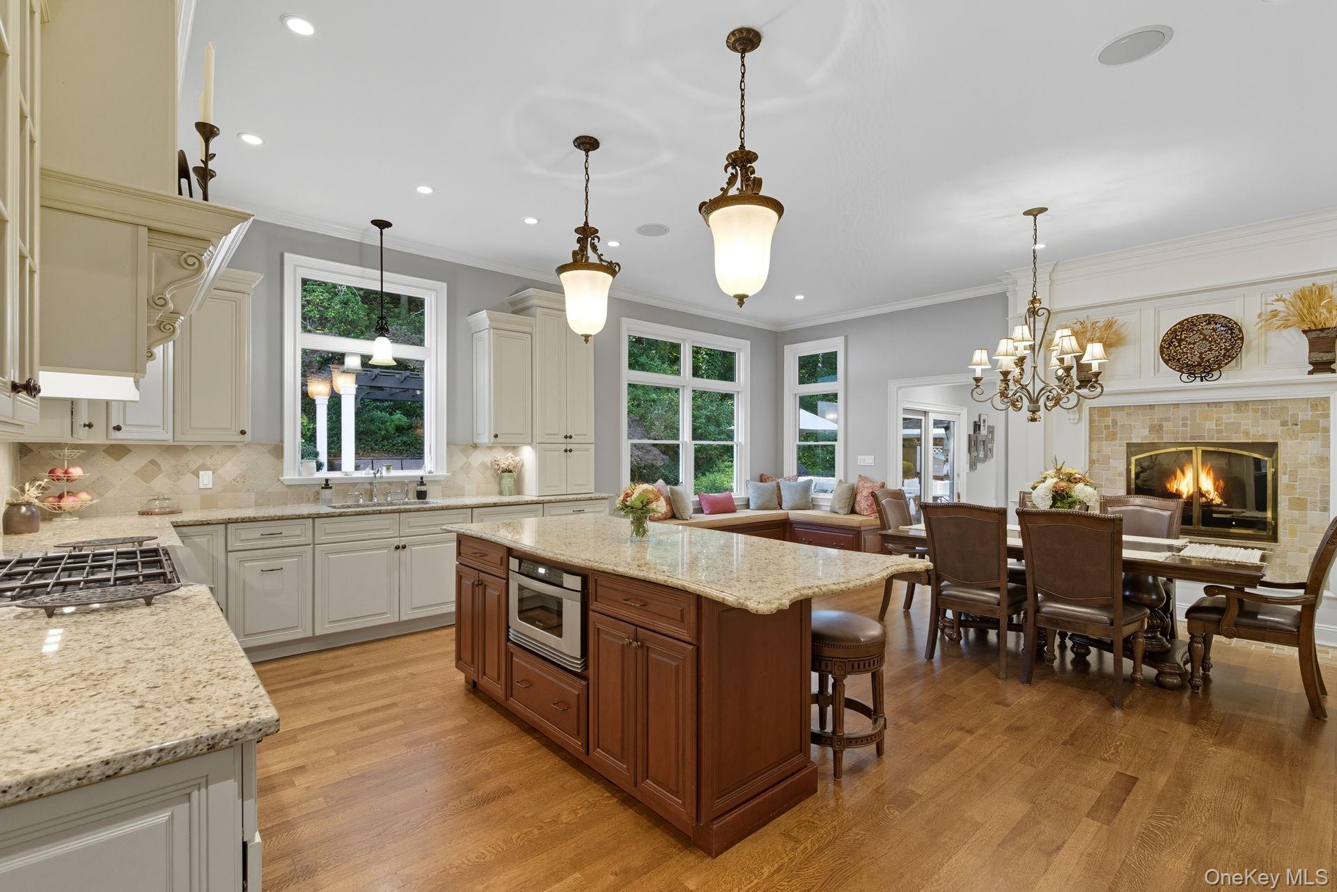 10 Hollise Court