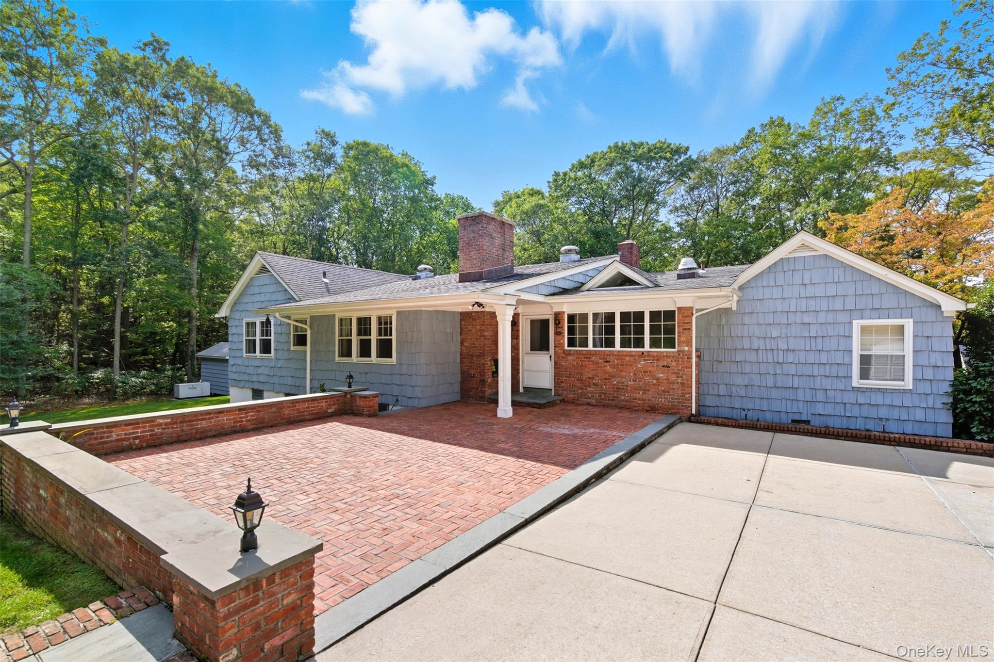 250 Manor Road