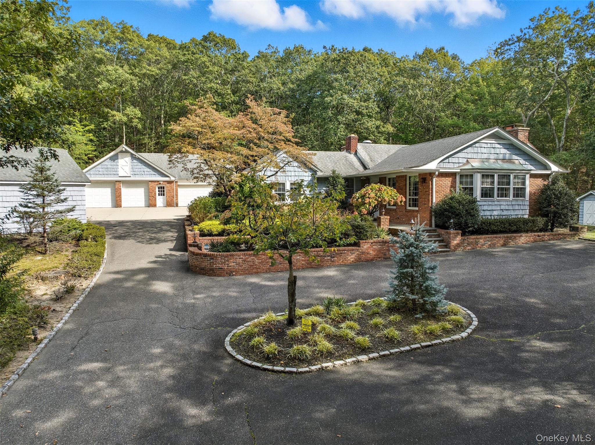 250 Manor Road