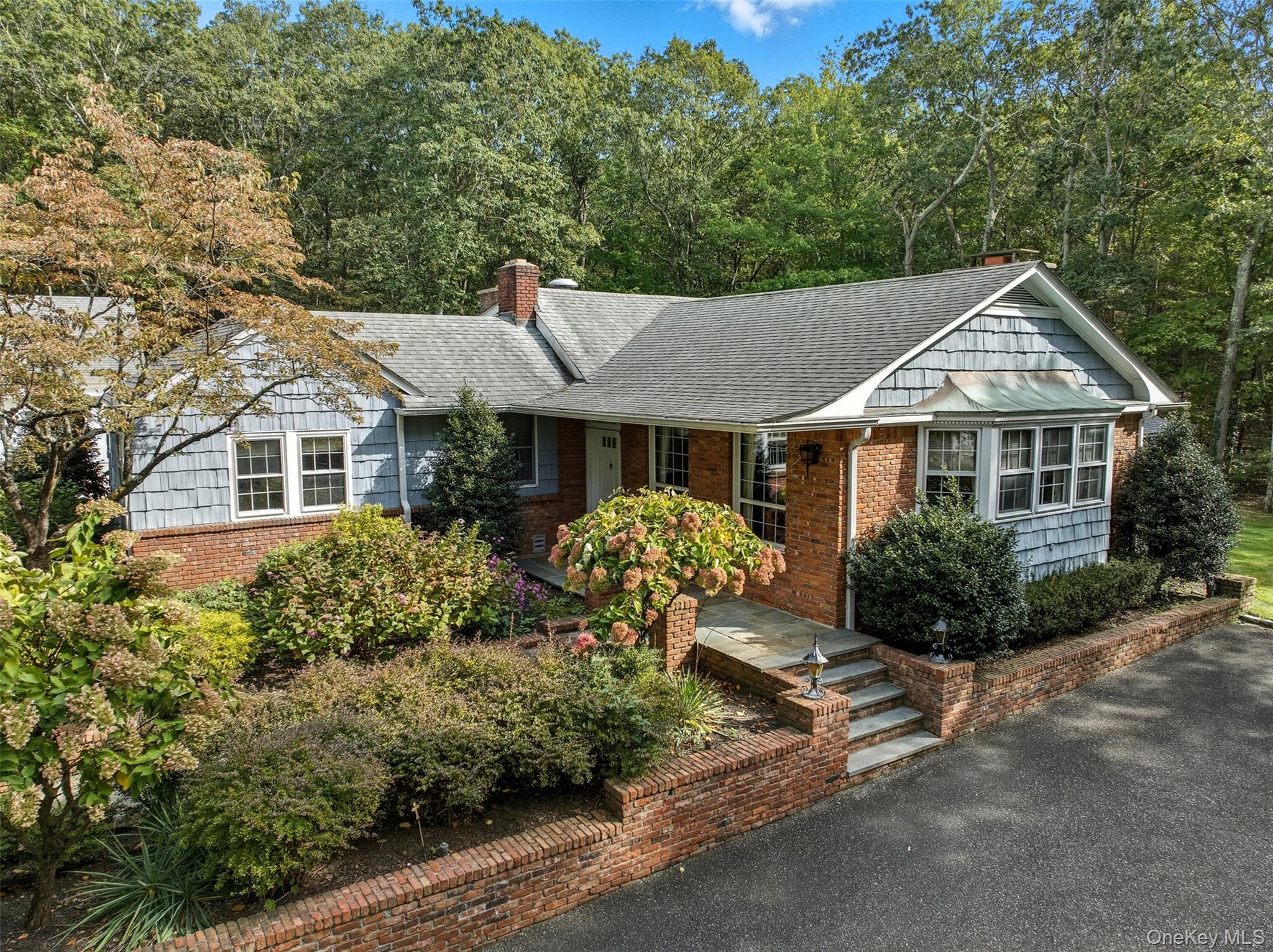 250 Manor Road