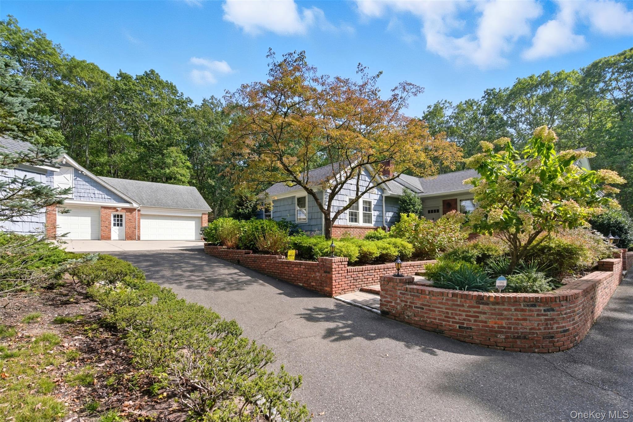 250 Manor Road