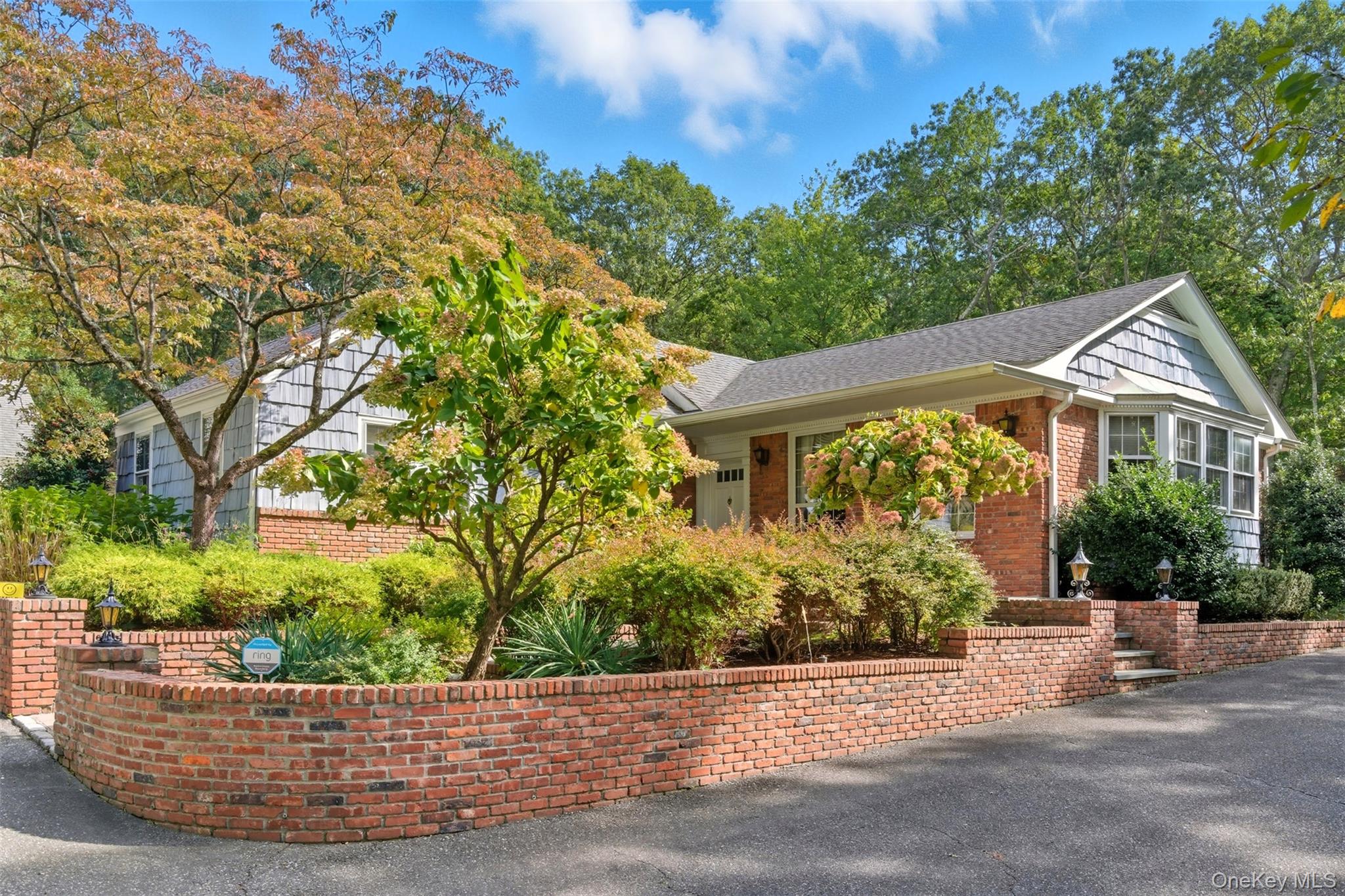 250 Manor Road