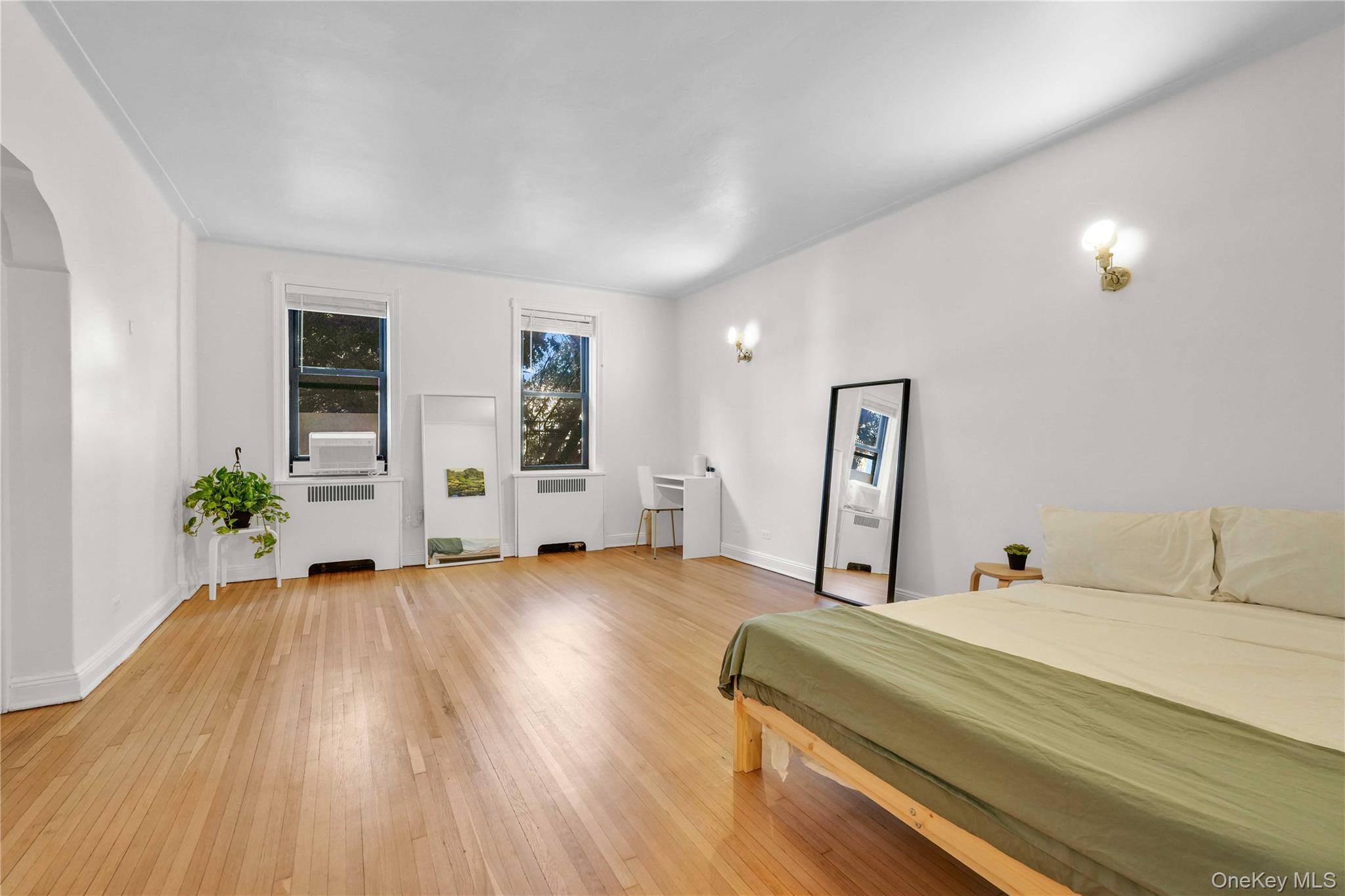 30-83 Crescent Street Unit: 2B
