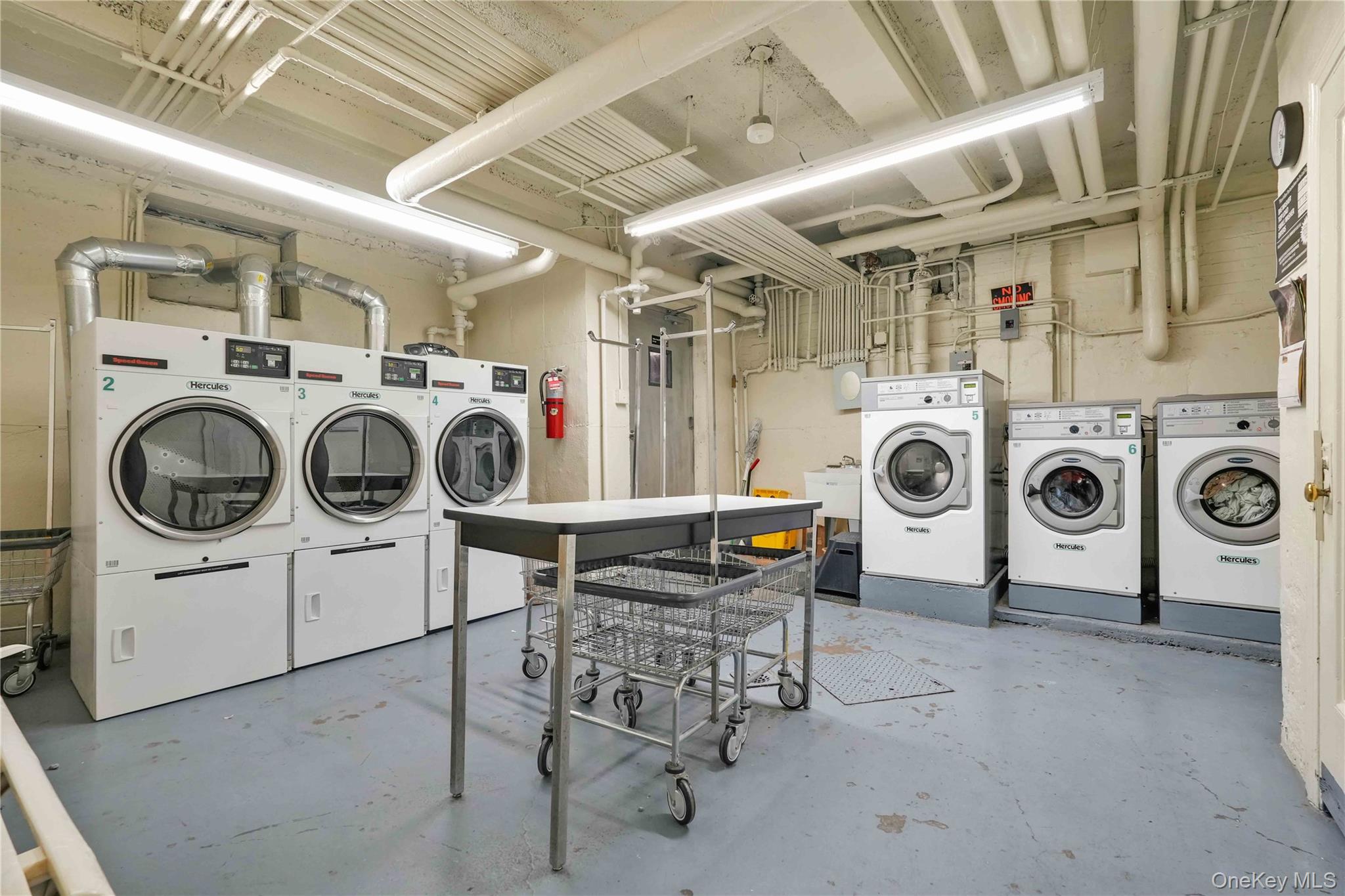 30-83 Crescent Street Unit: 2B