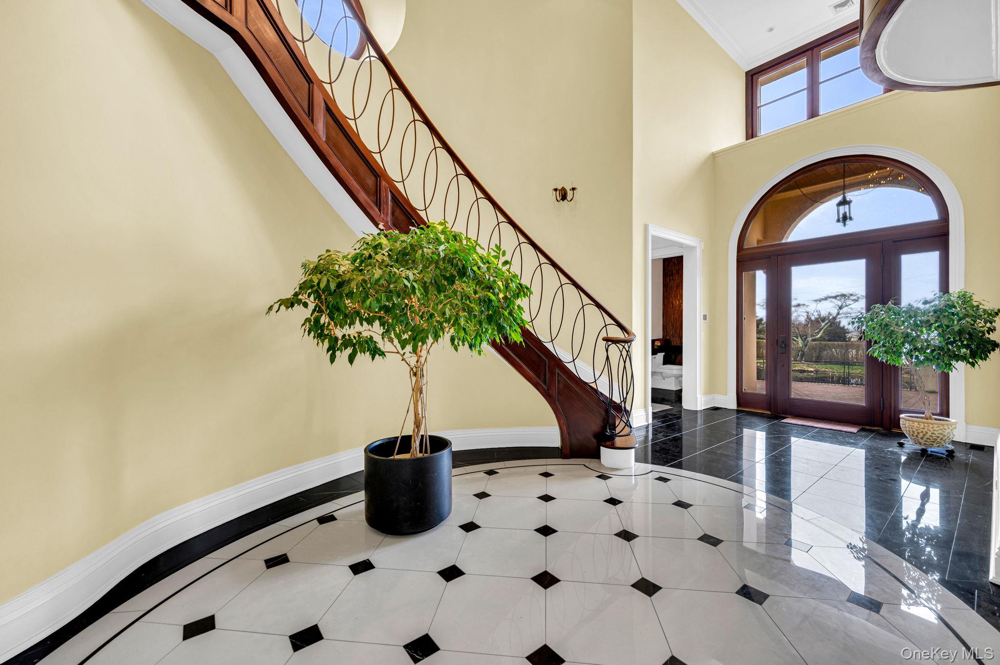 717 Short Beach Road