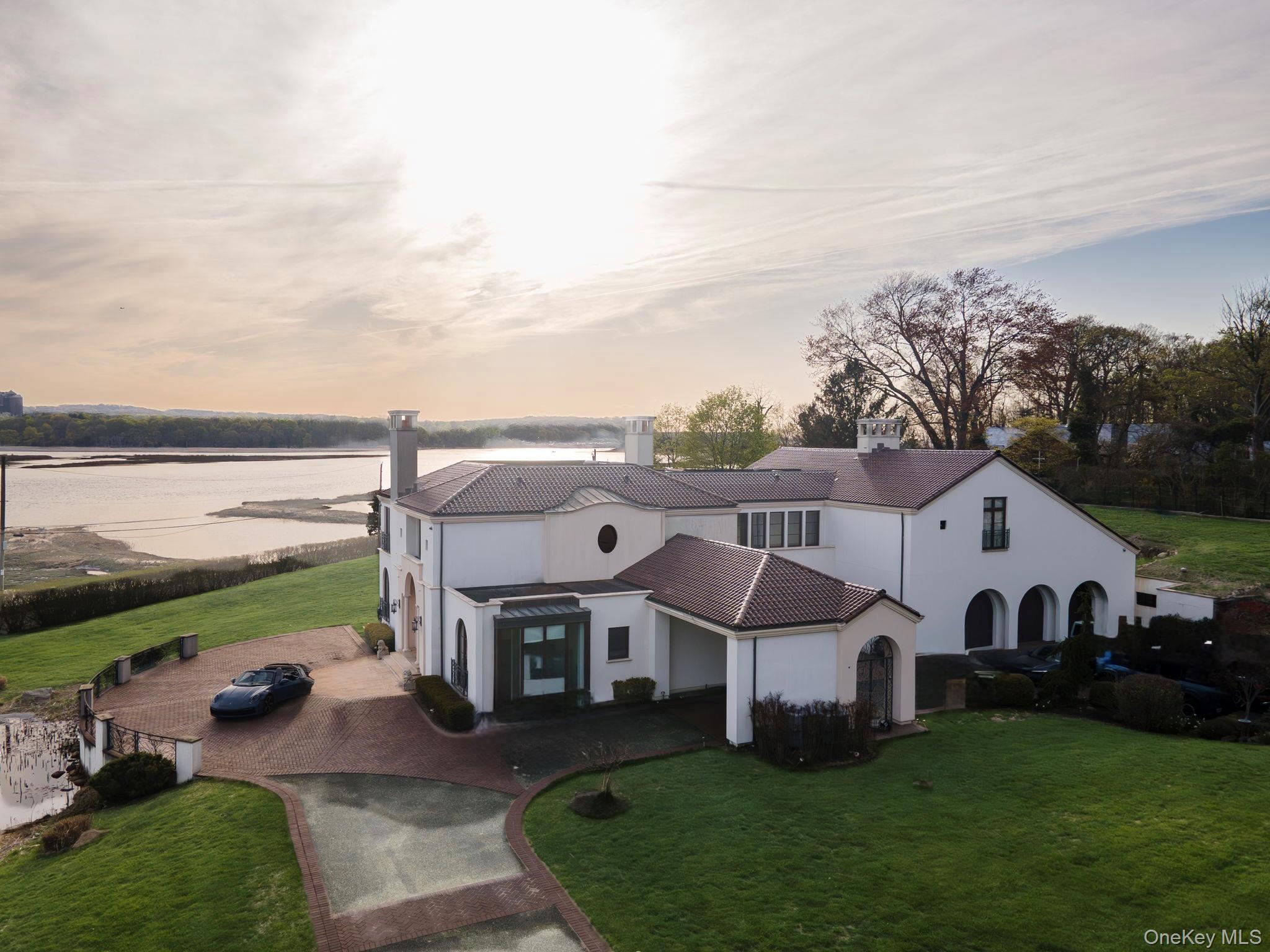 717 Short Beach Road