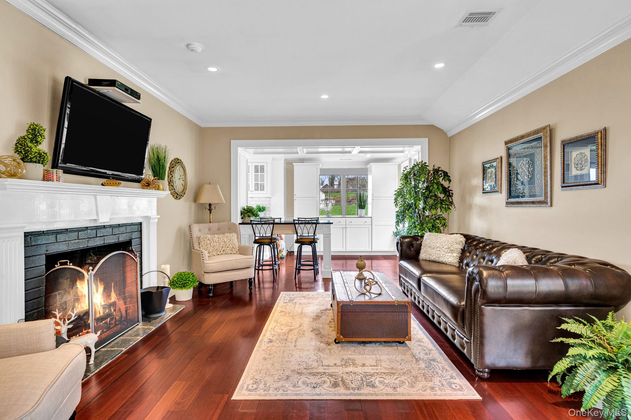 717 Short Beach Road