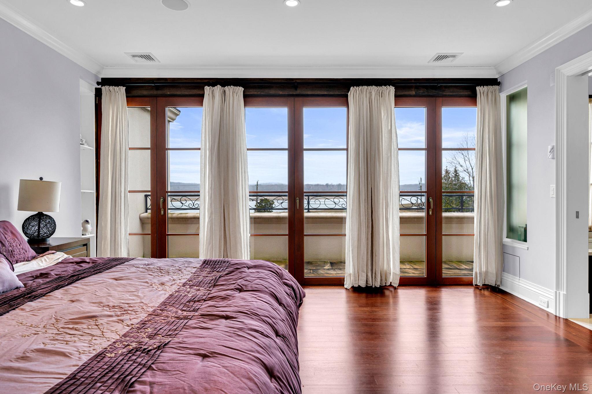 717 Short Beach Road