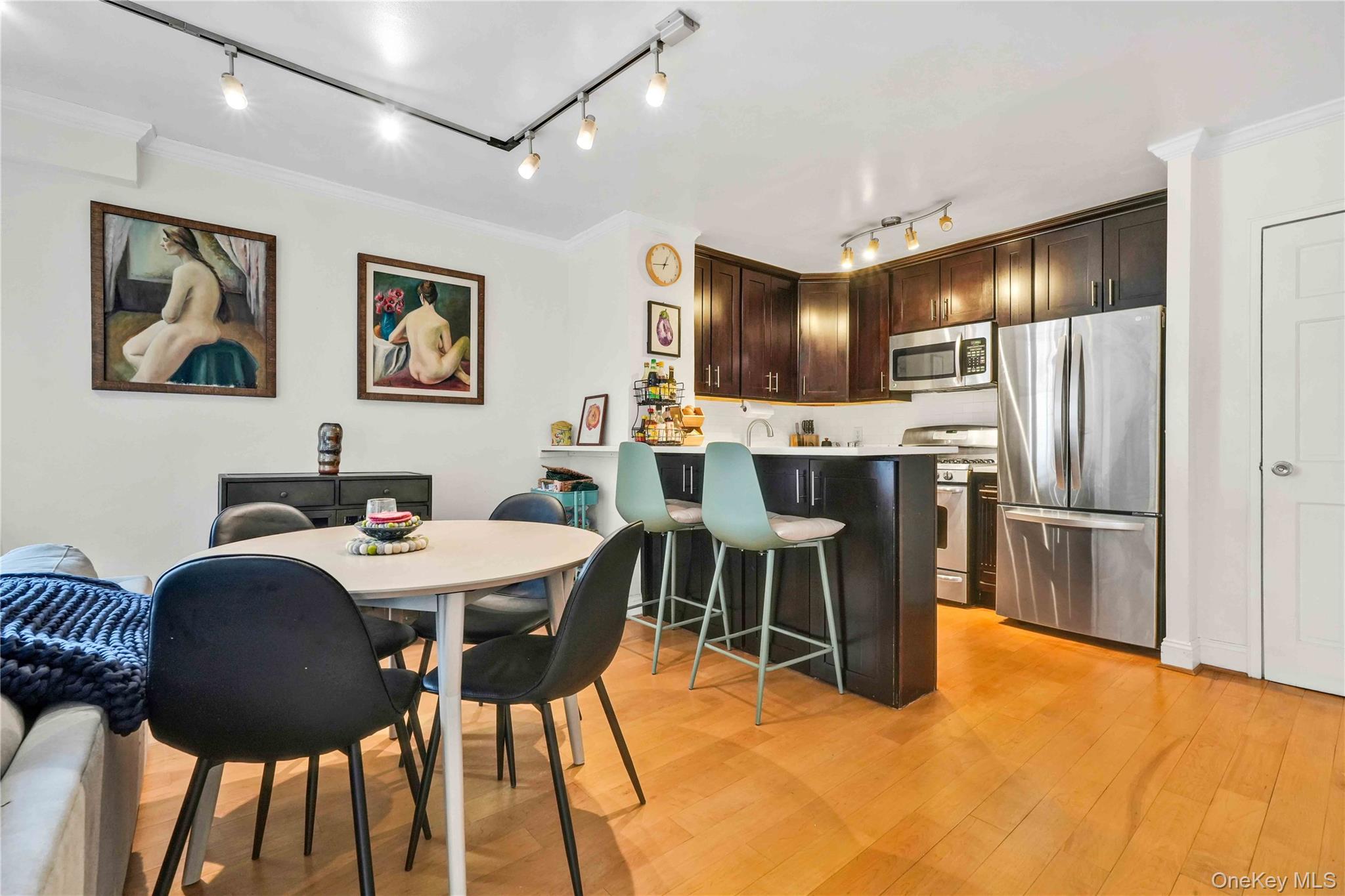 52-40 39th Drive Unit: 3U