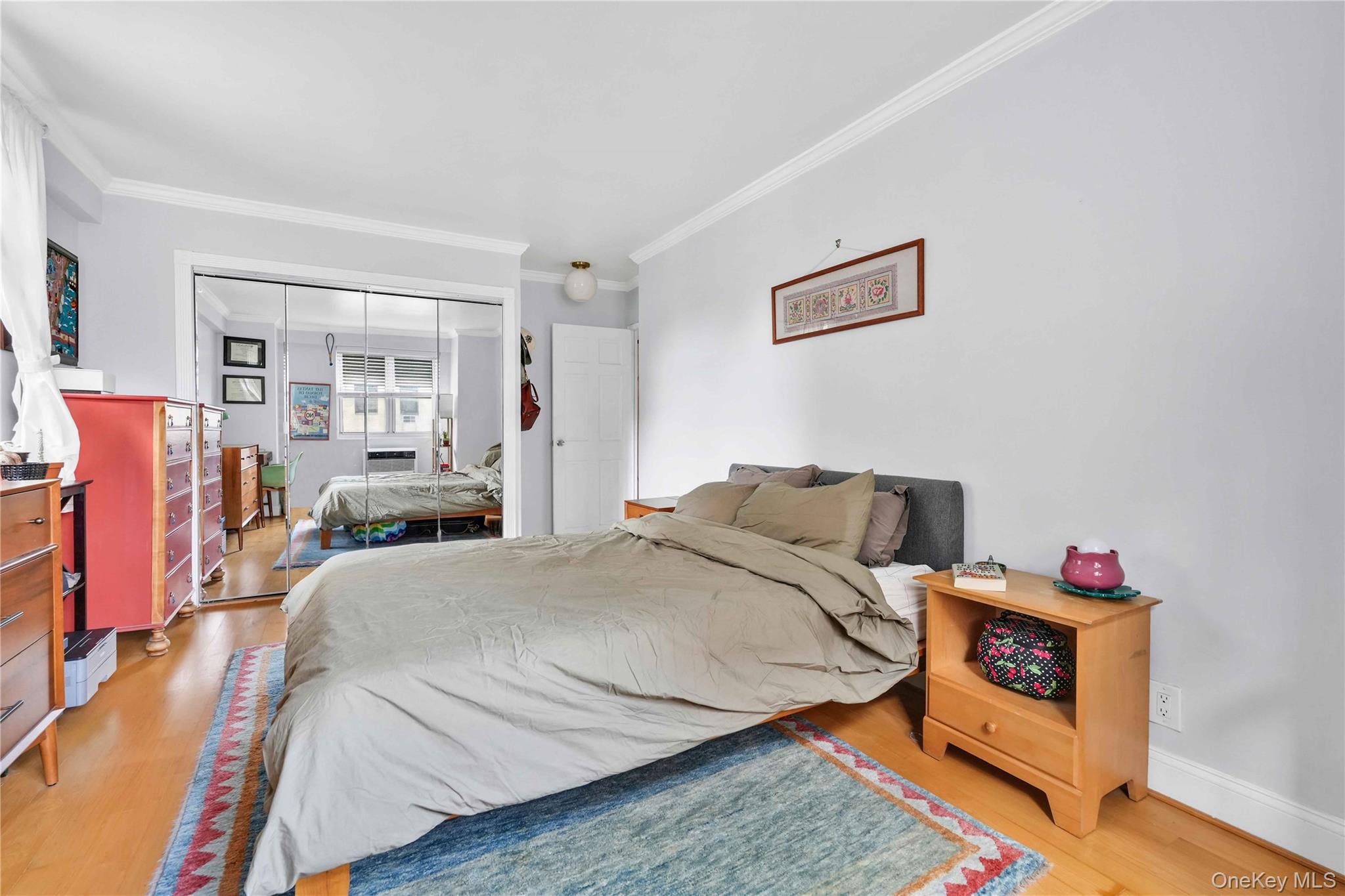 52-40 39th Drive Unit: 3U