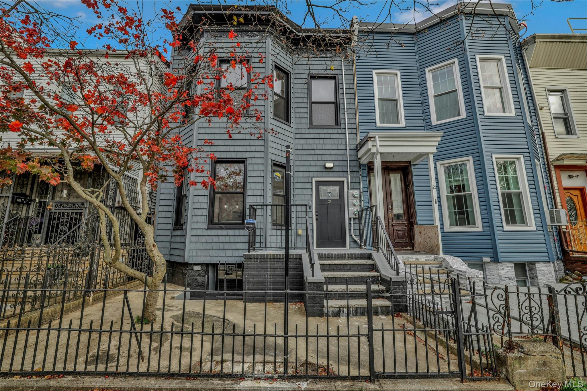 21 Essex Street Unit: 1st Floor