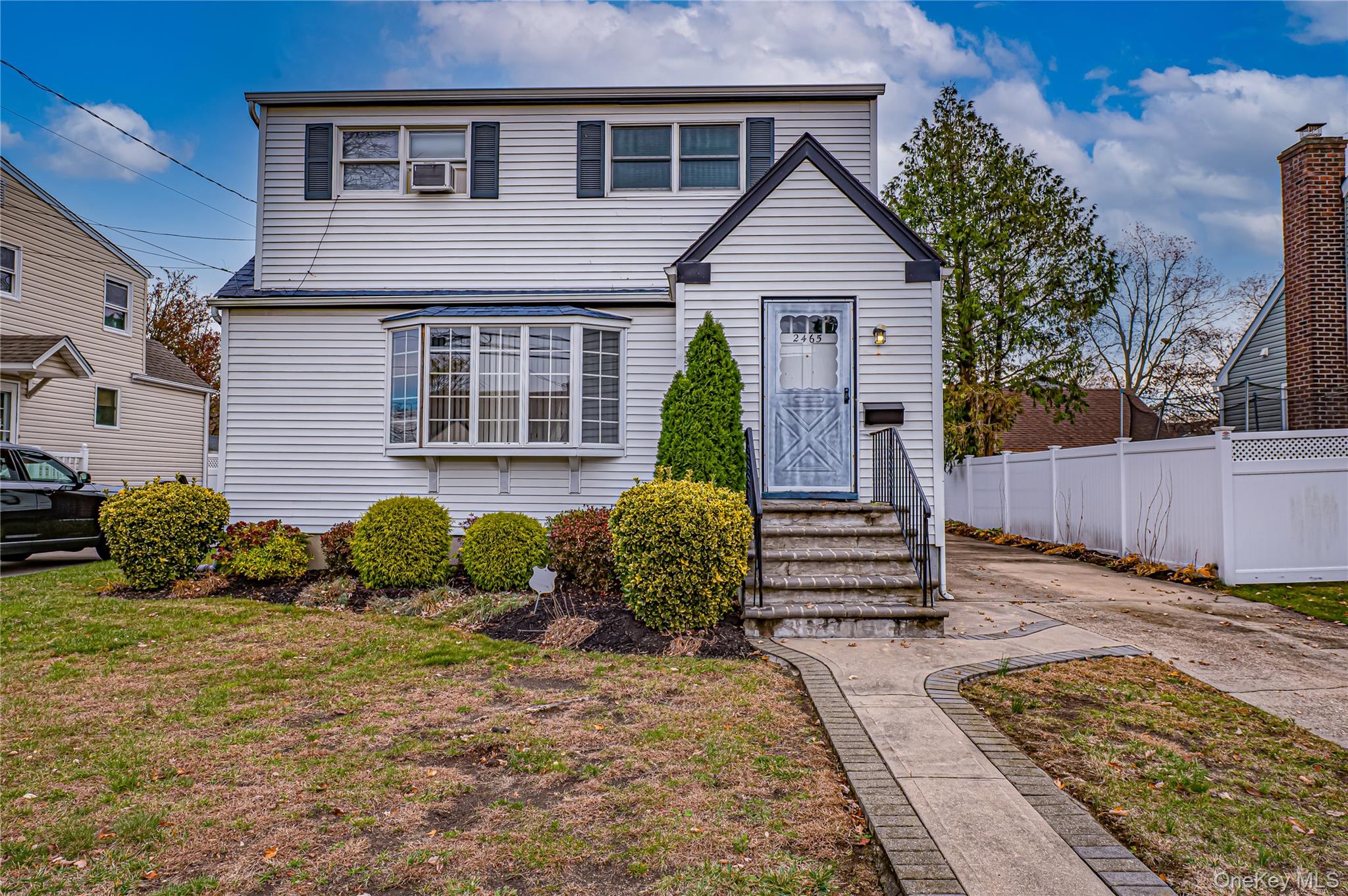 2465 Woodland Avenue