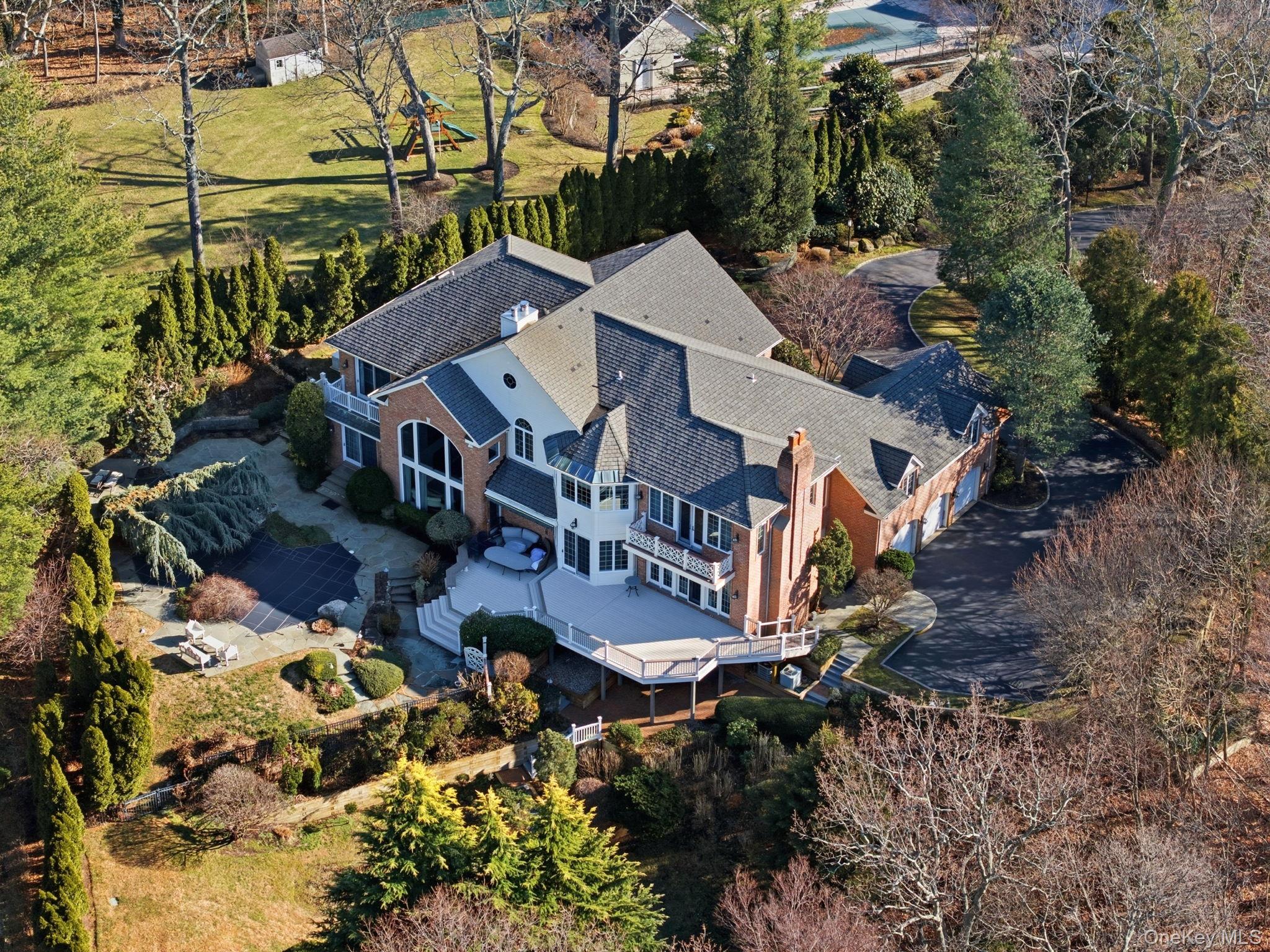 19 Cobblestone Court