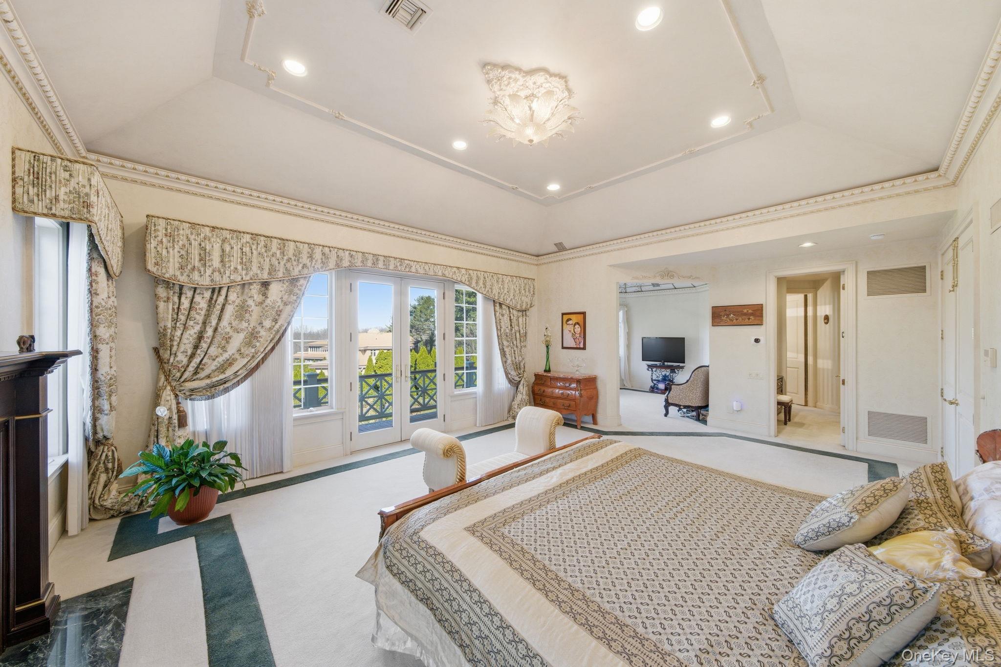 19 Cobblestone Court