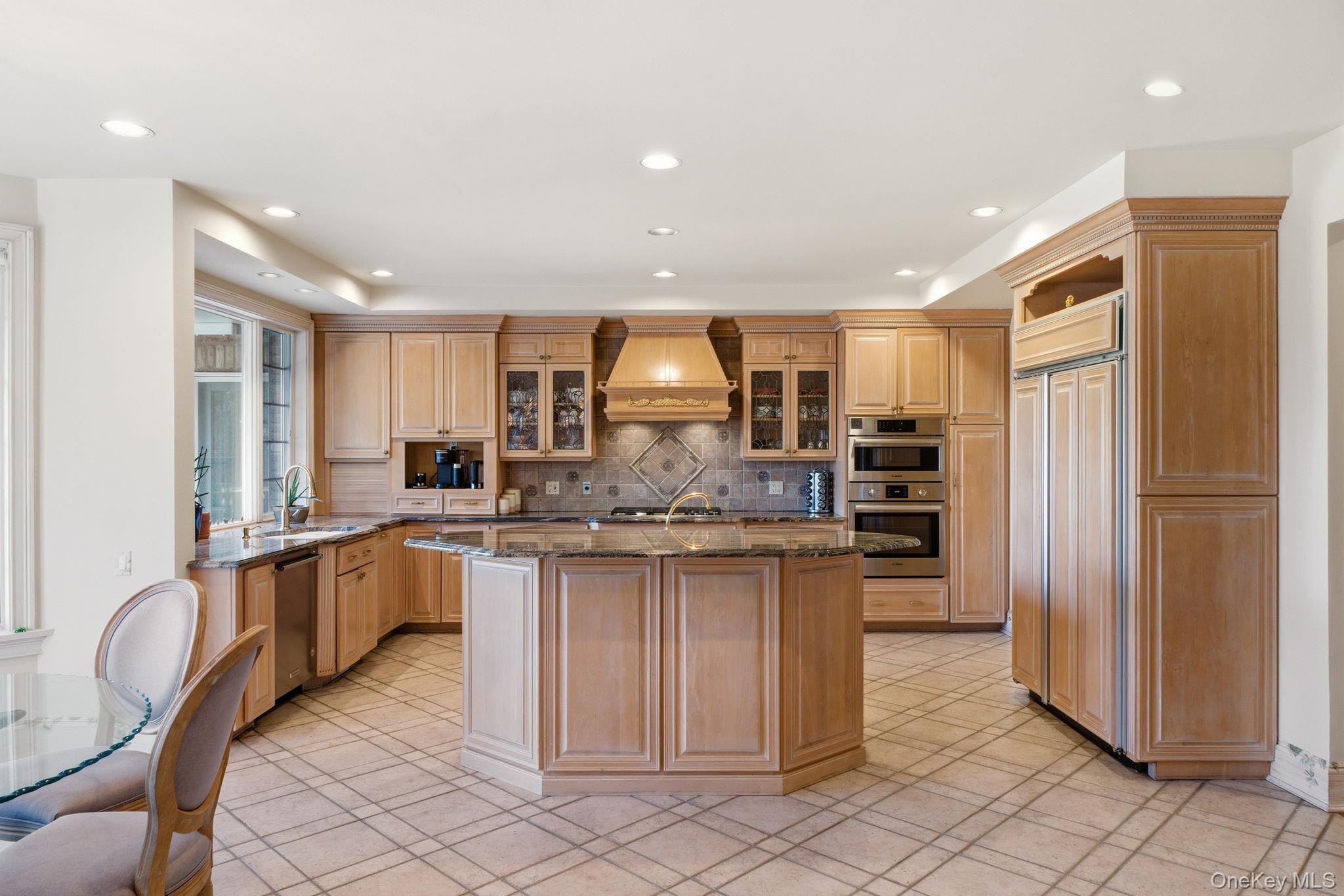 19 Cobblestone Court