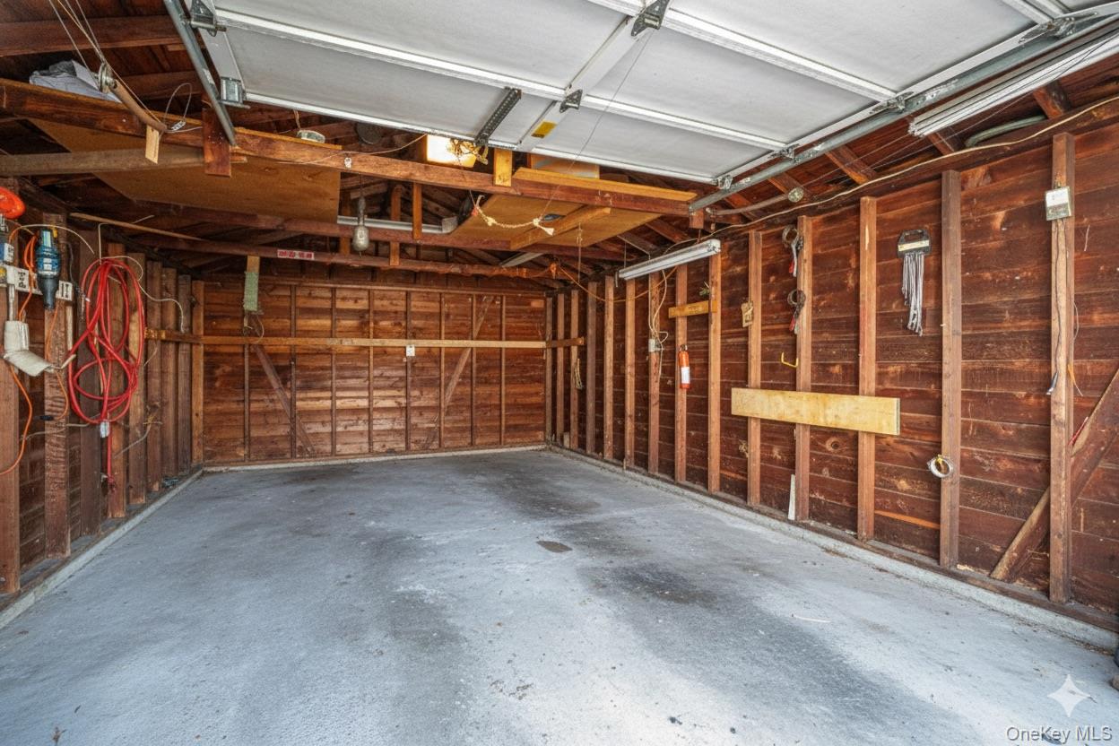 840 Jerusalem Avenue