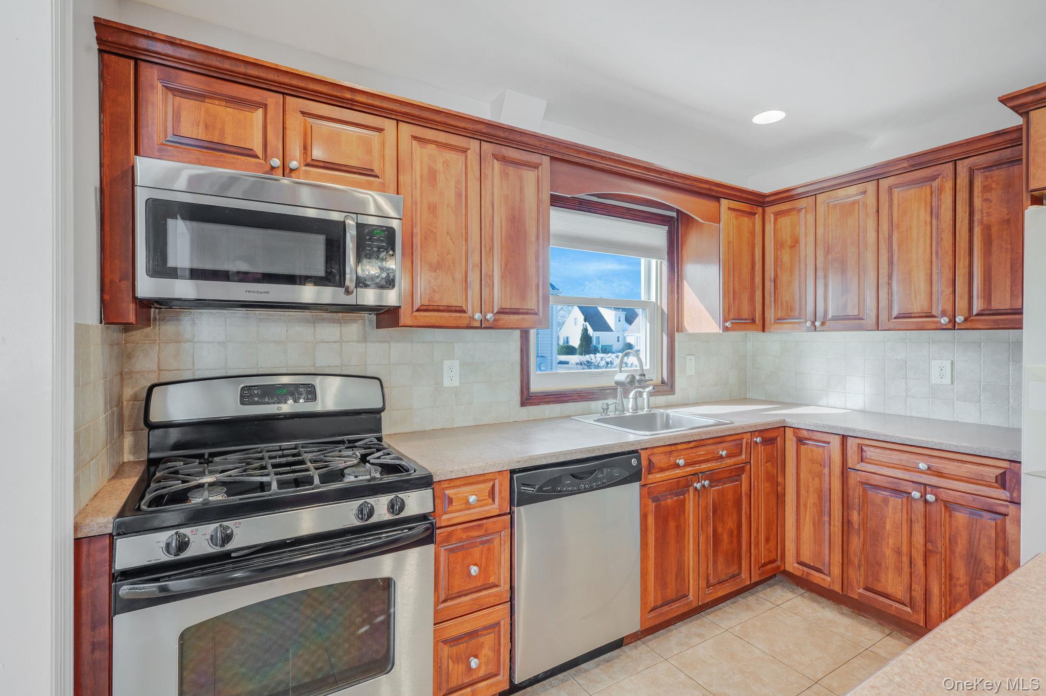 840 Jerusalem Avenue