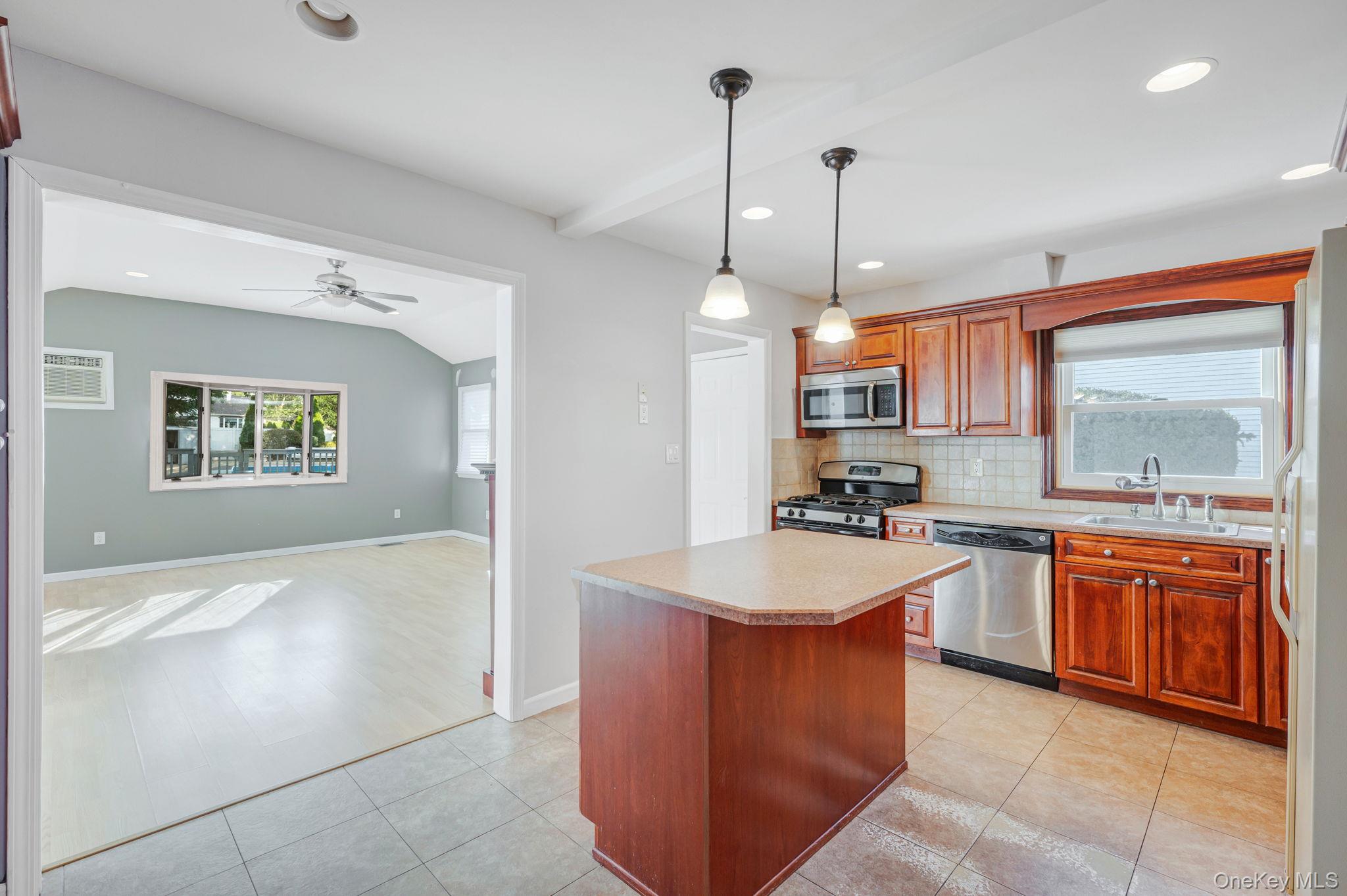 840 Jerusalem Avenue