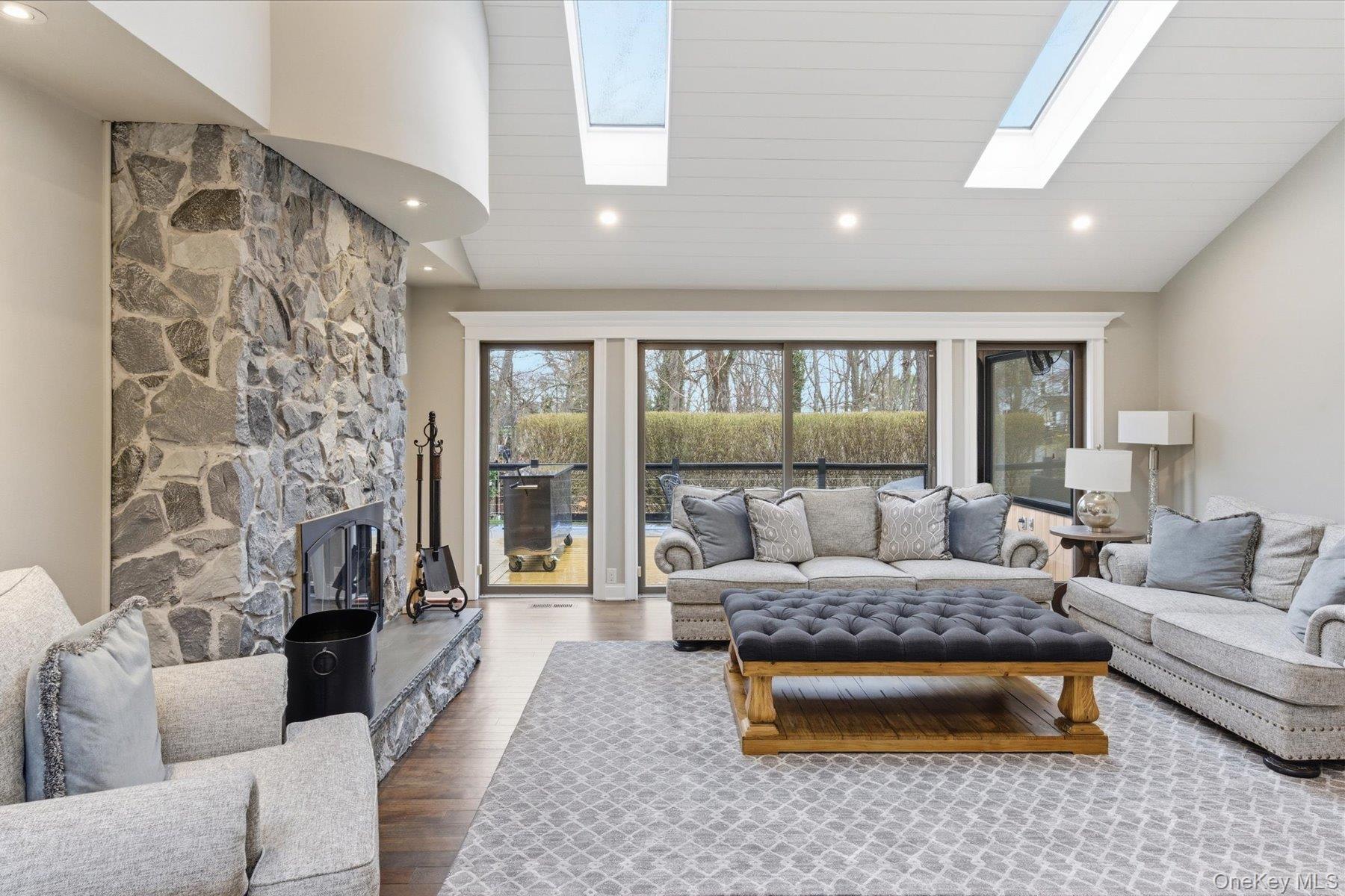 9 Watercrest Court