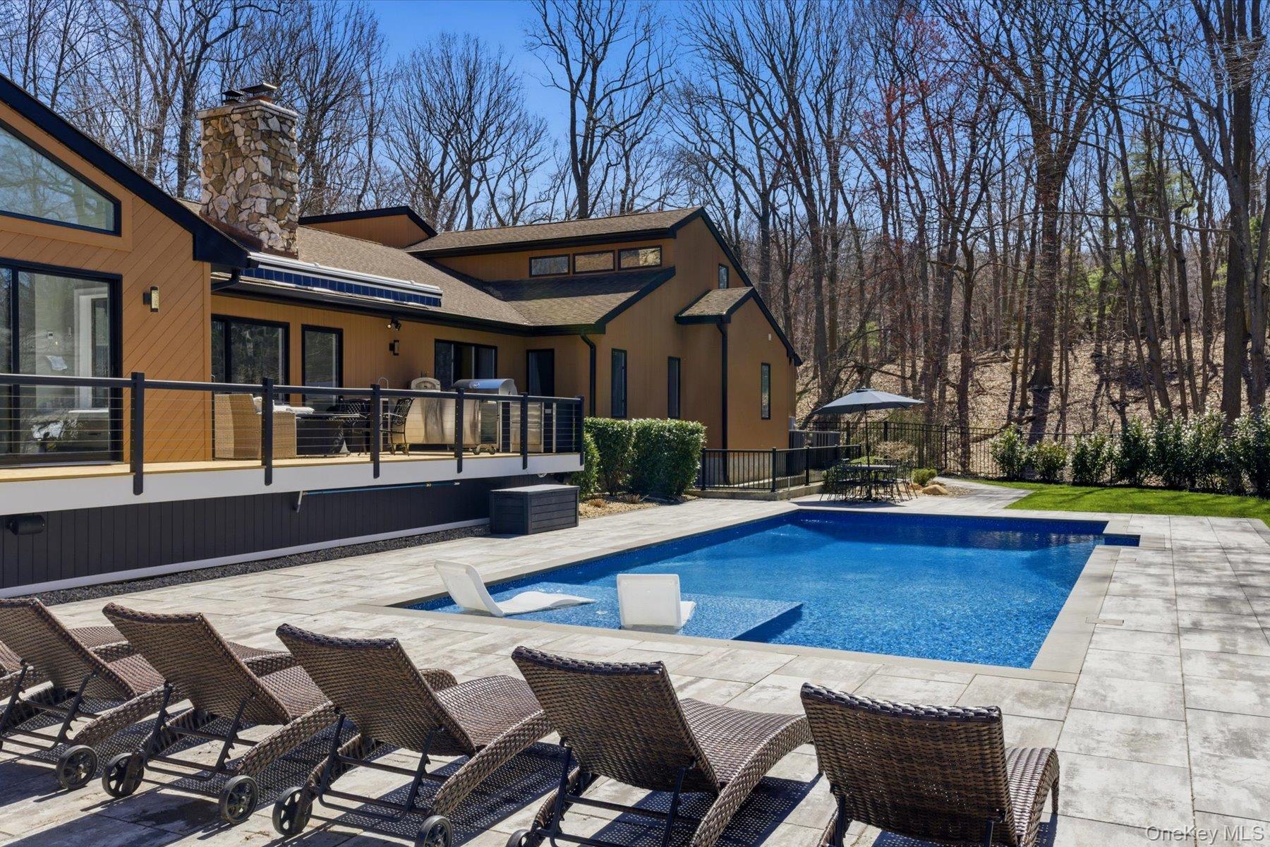 9 Watercrest Court