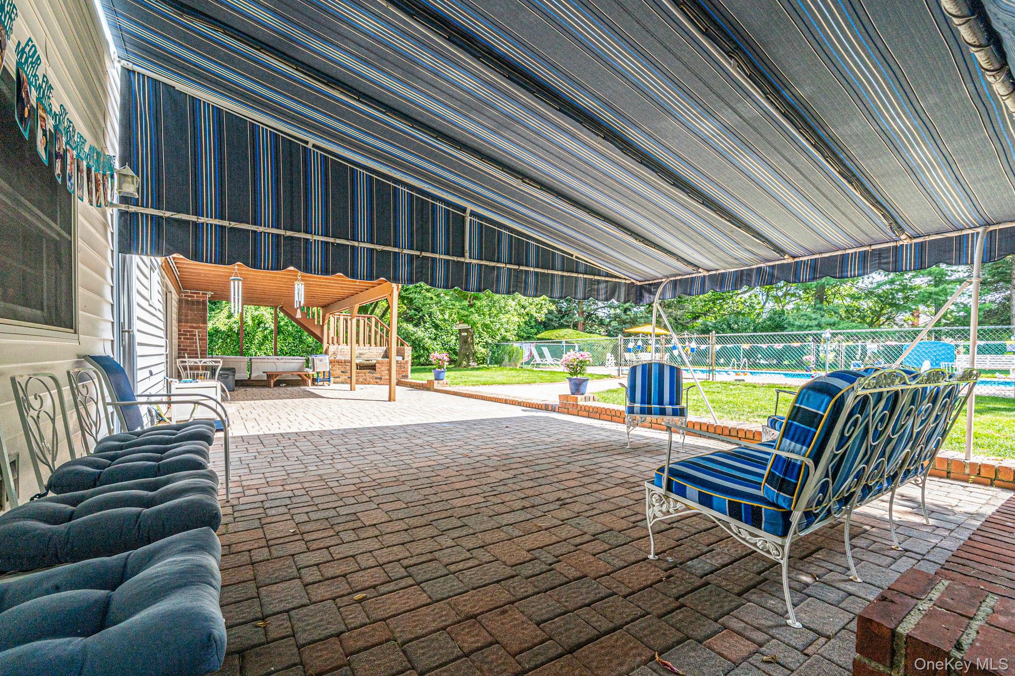 212 Cedrus Avenue