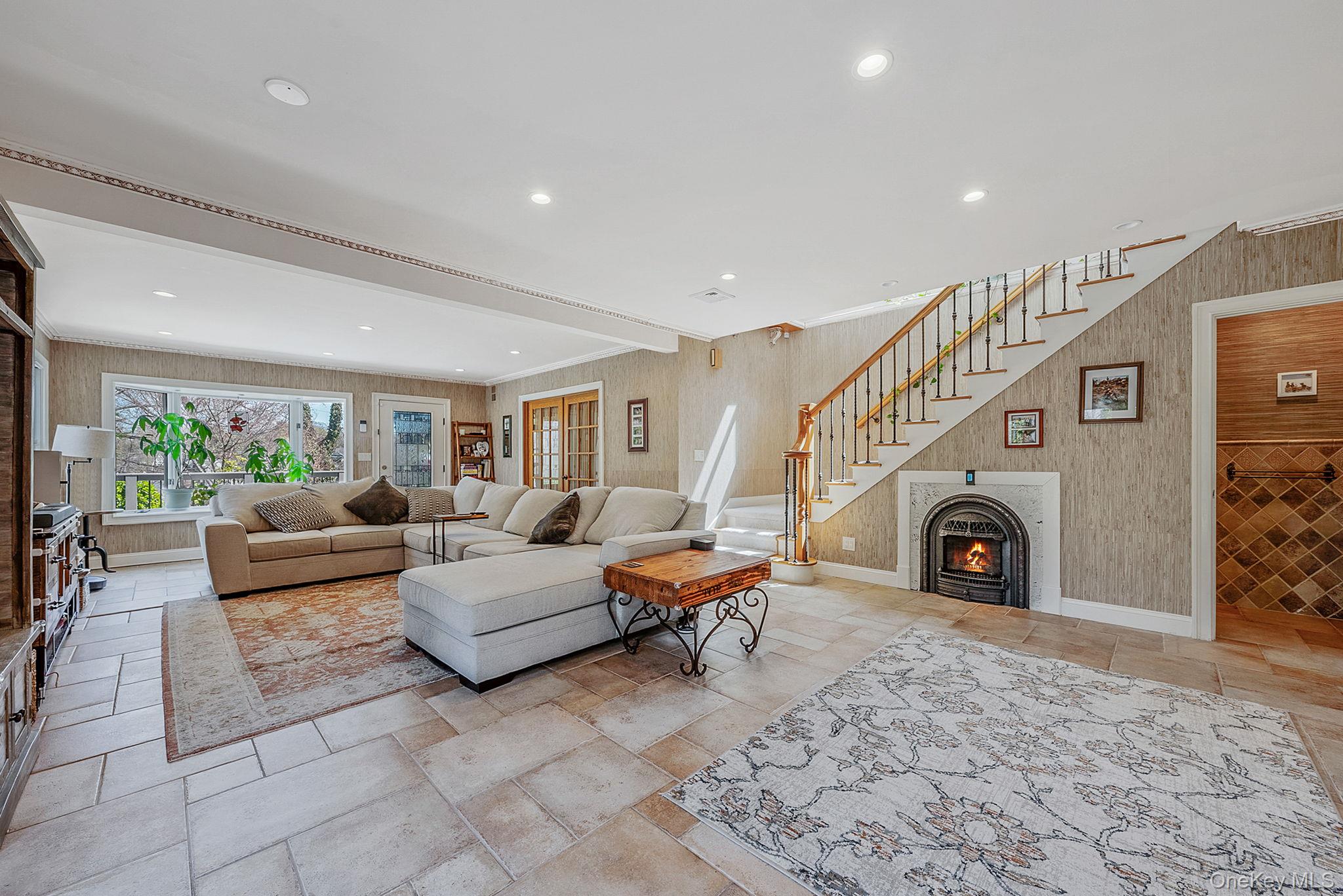 32 Crescent Drive