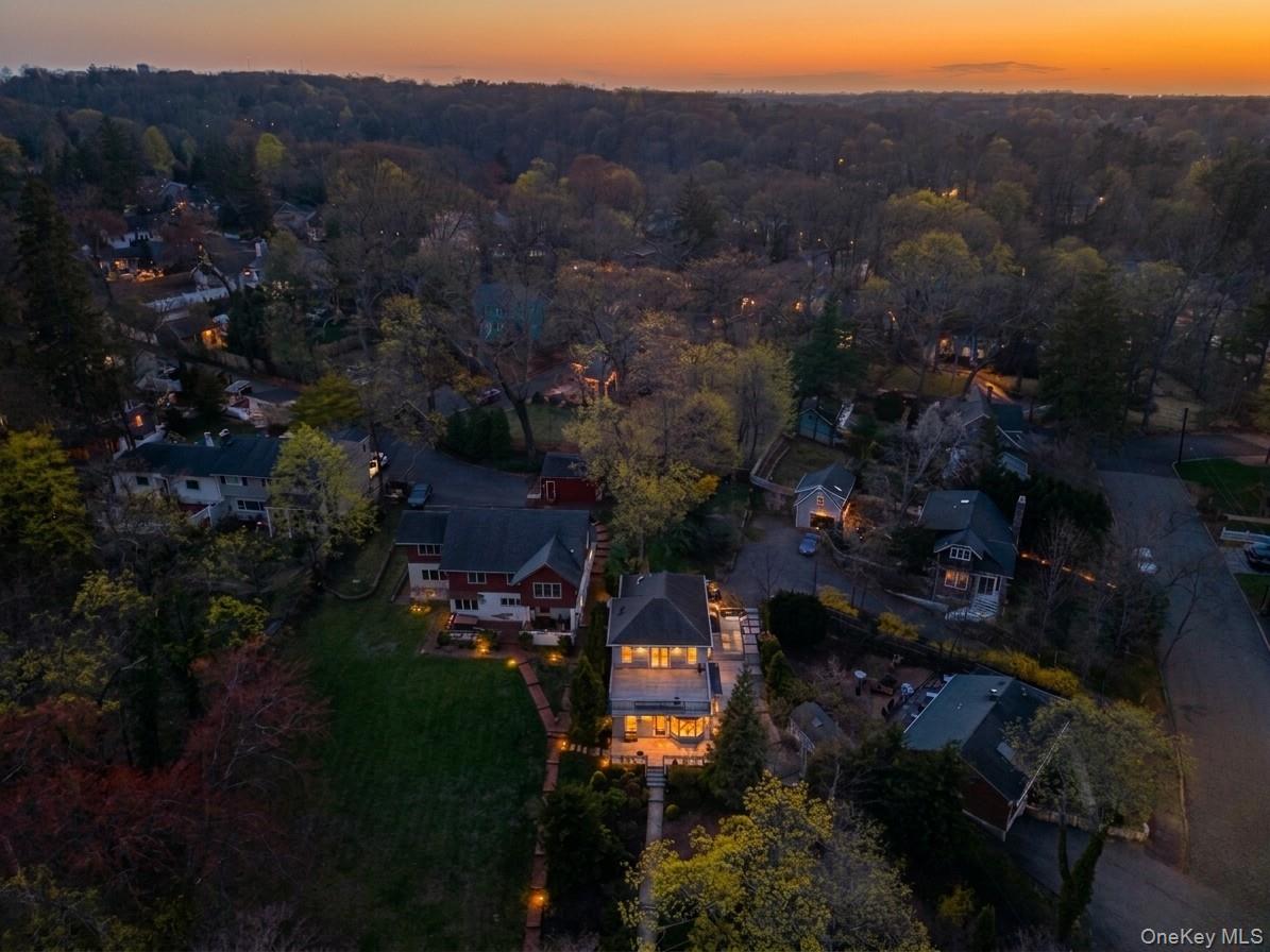 32 Crescent Drive