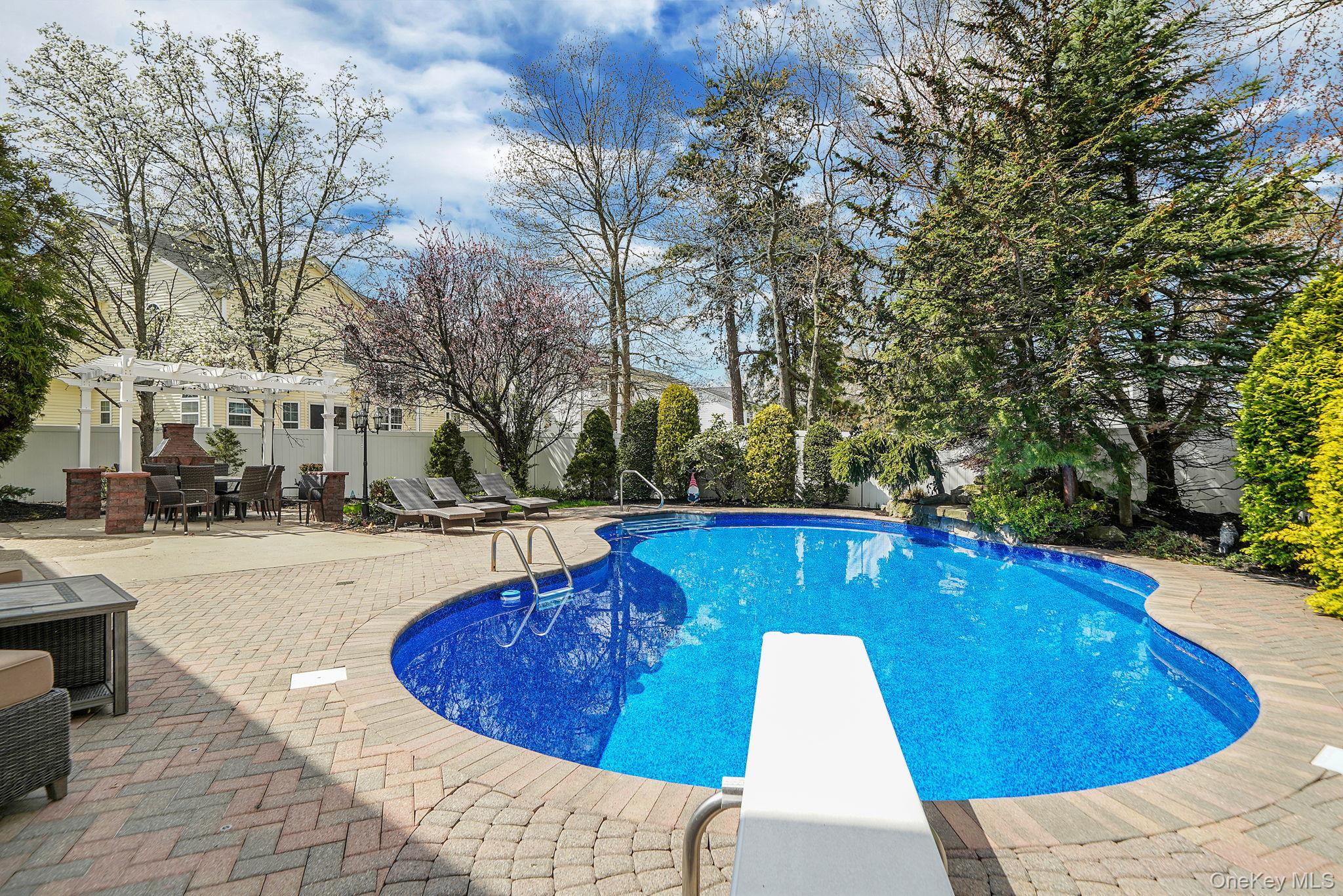 9 Tuthill Creek Drive