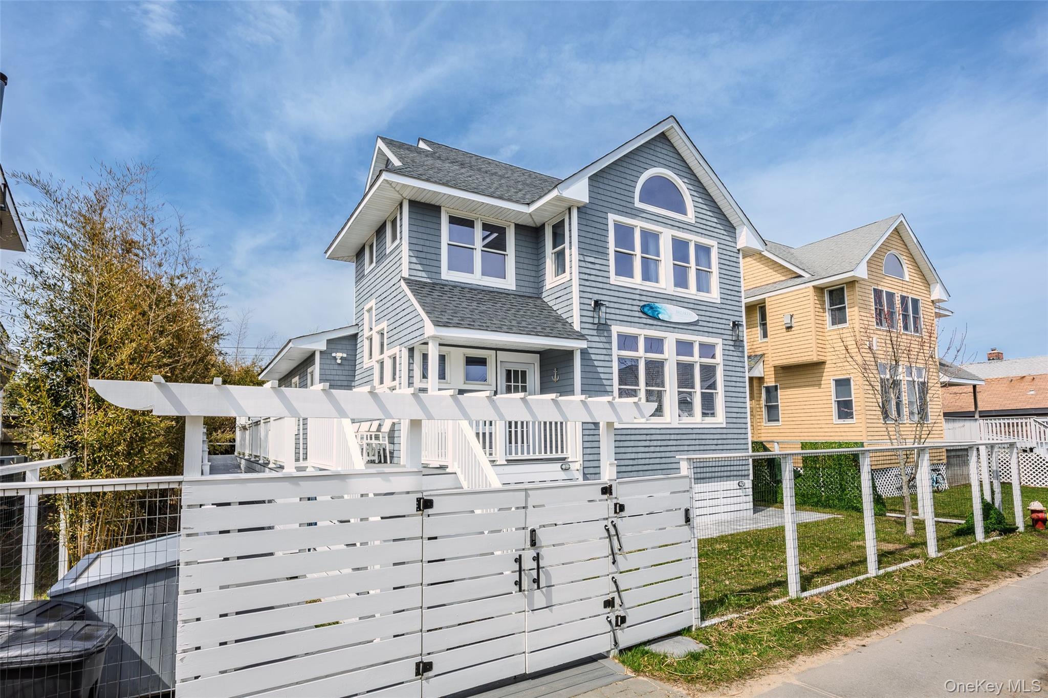 24 Bungalow Walk