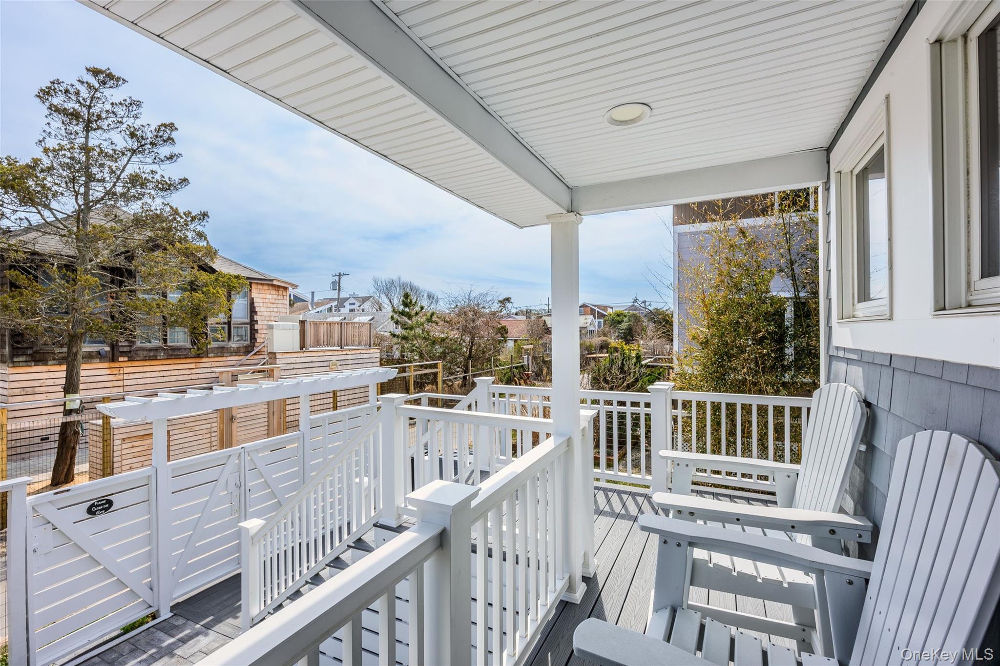 24 Bungalow Walk