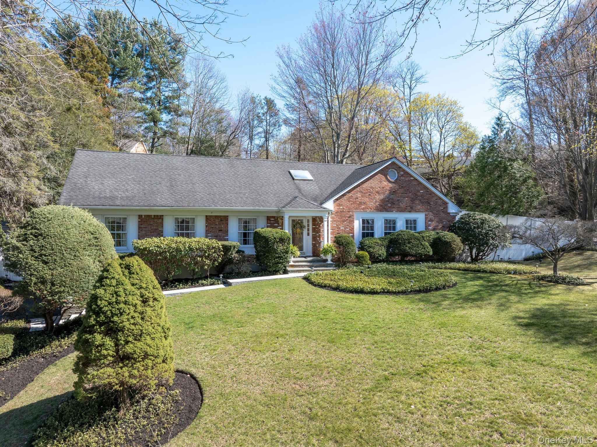 32 Fairway Place