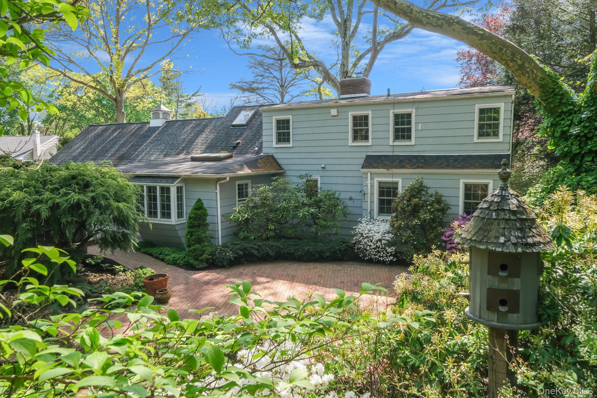 194 Huntington Bay Road