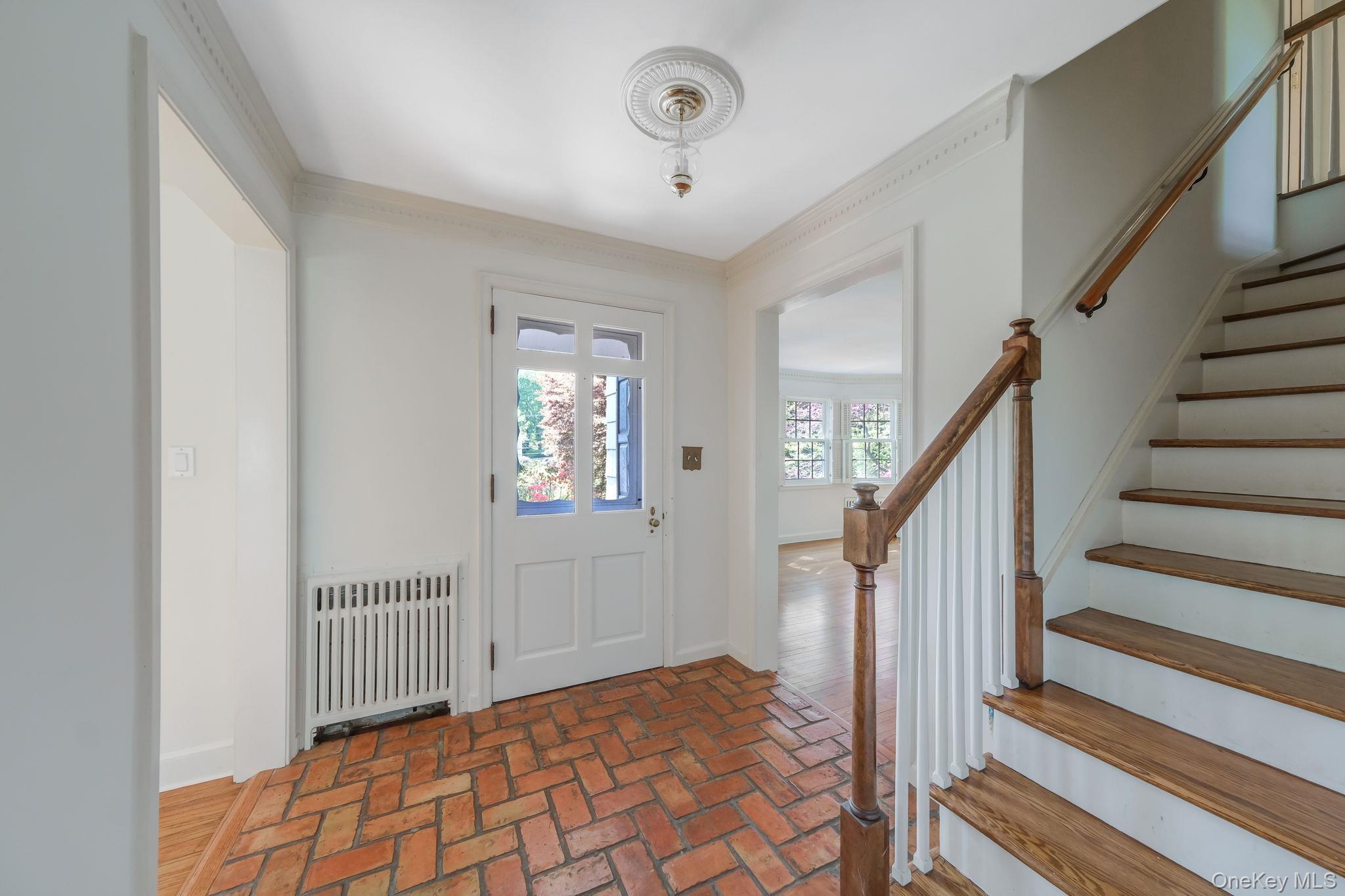 194 Huntington Bay Road