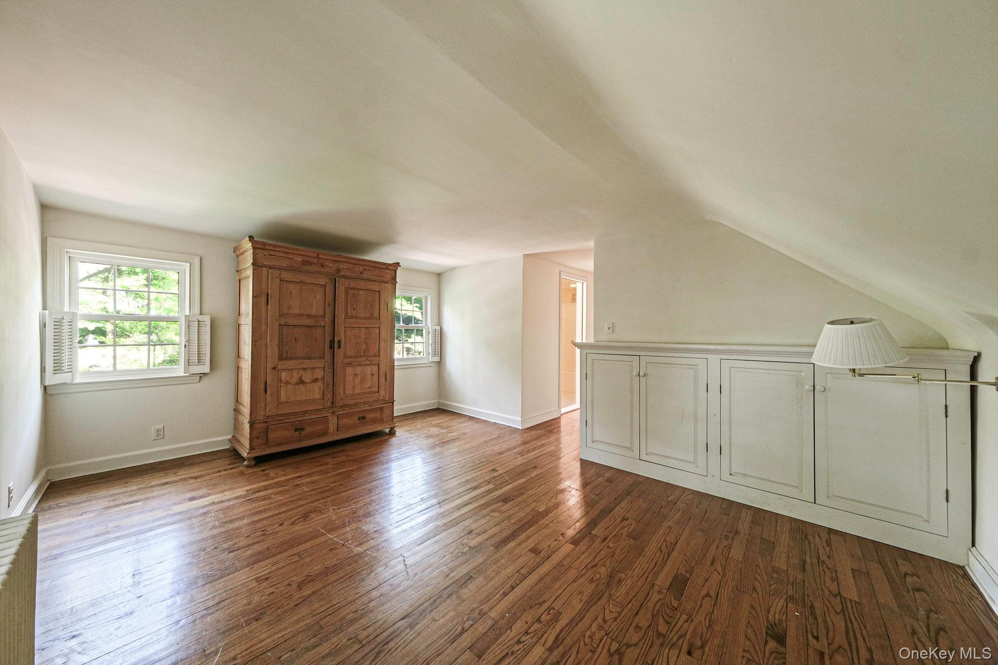 194 Huntington Bay Road