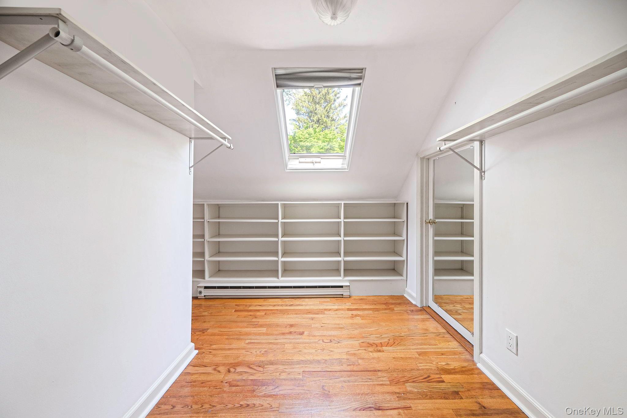 194 Huntington Bay Road
