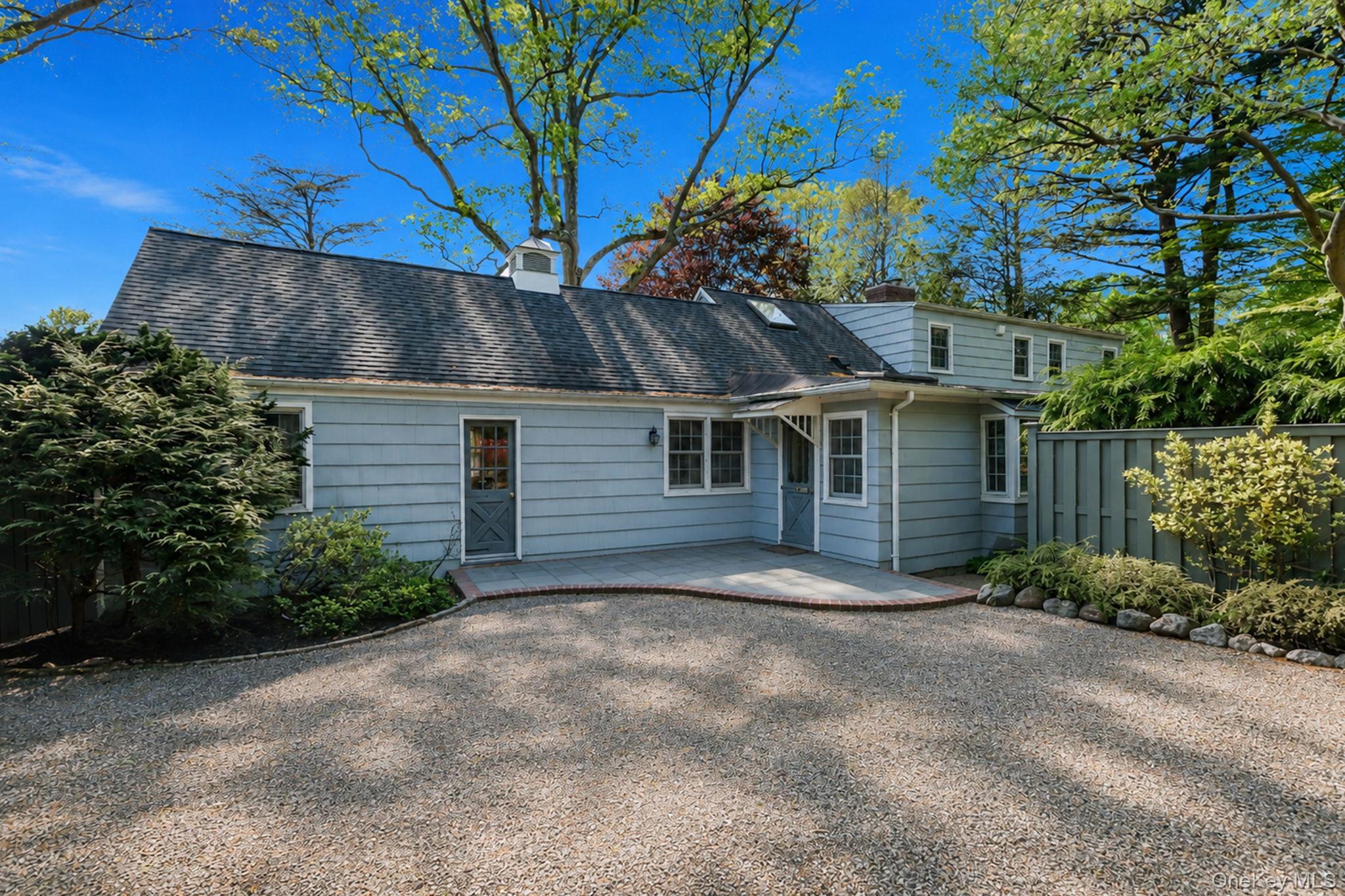 194 Huntington Bay Road