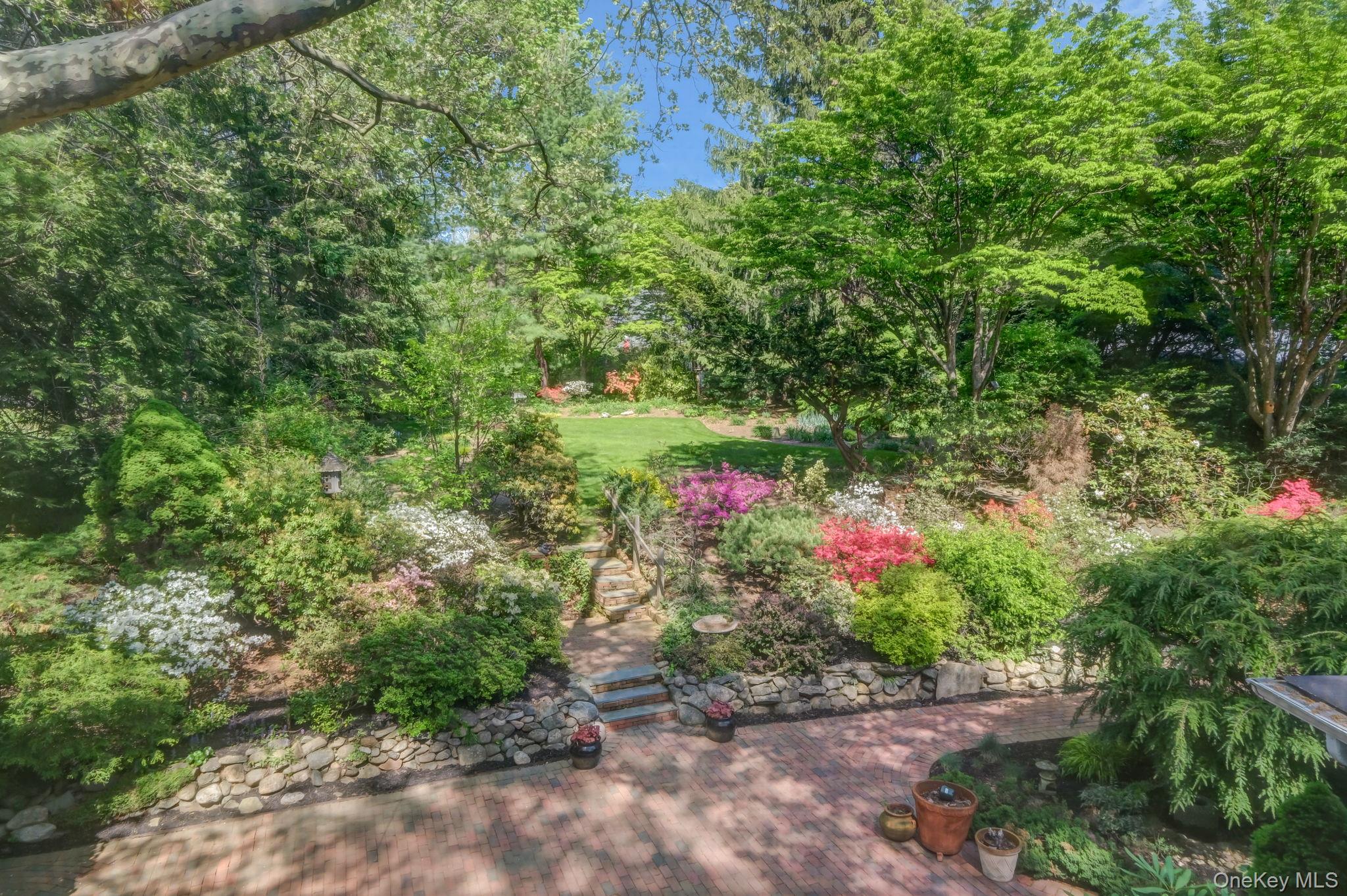 194 Huntington Bay Road